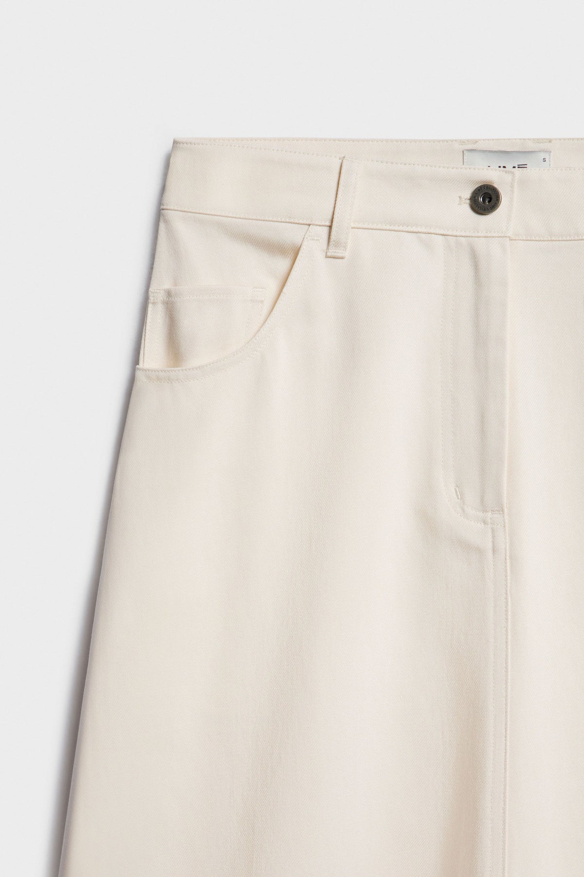 LIGHT BEIGE