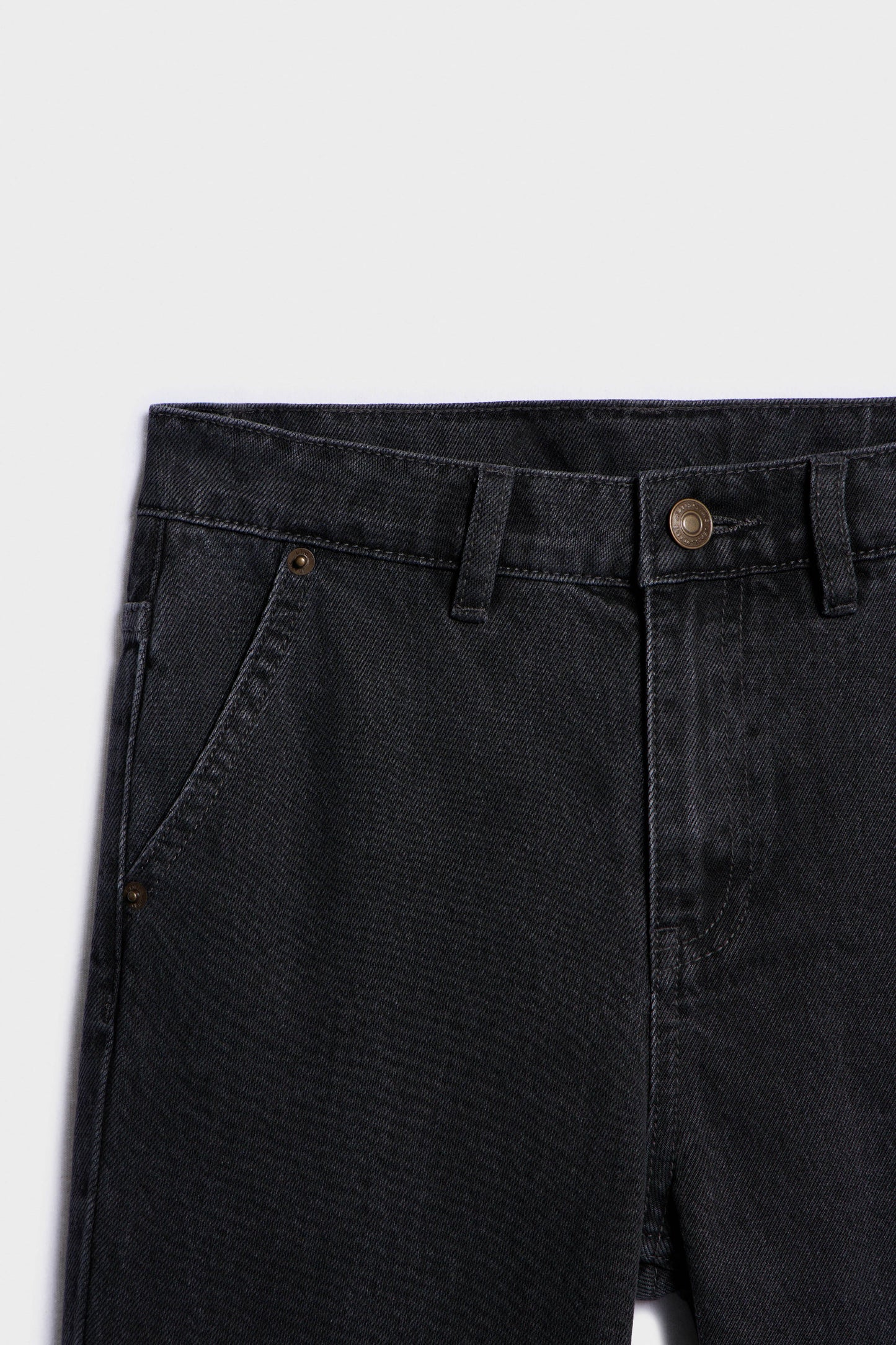 WASHED BLACK