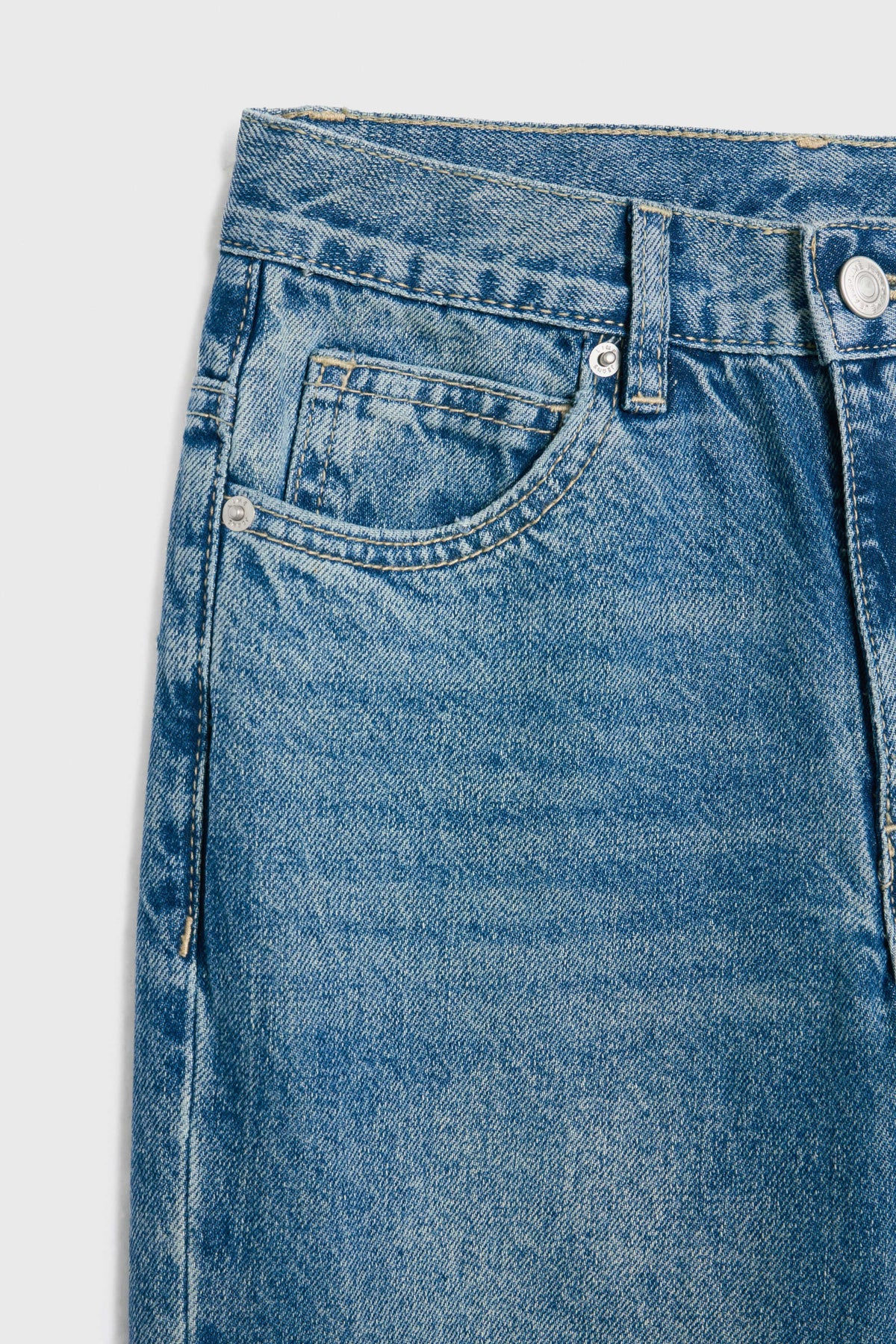 VINTAGE BLUE