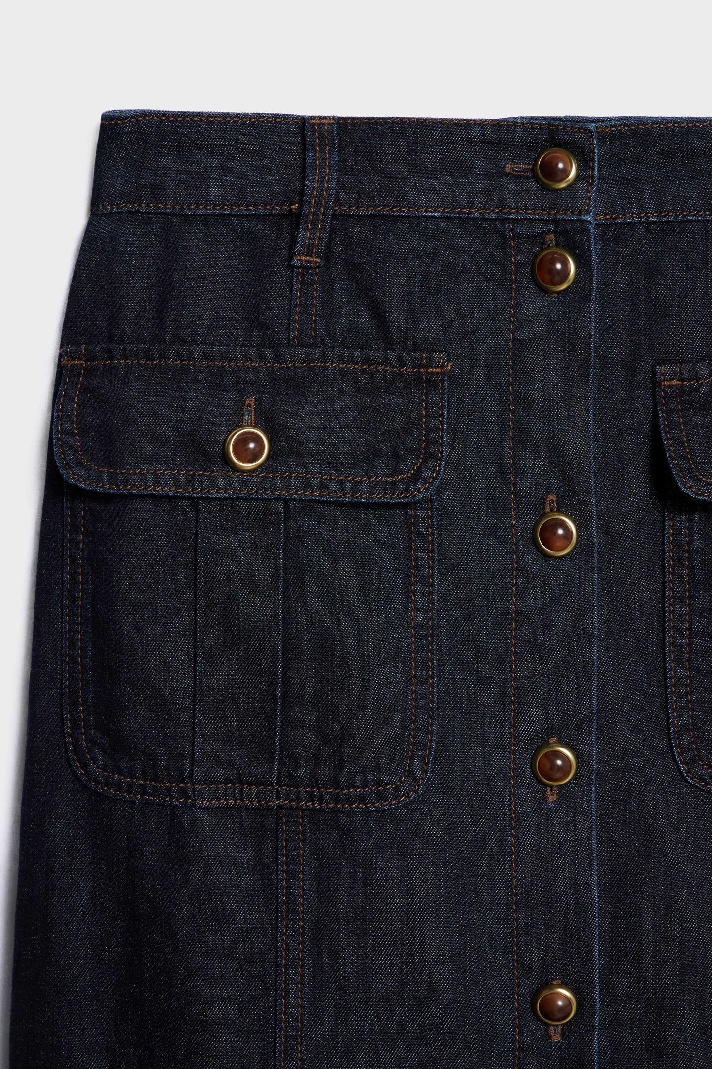 DARK BLUE