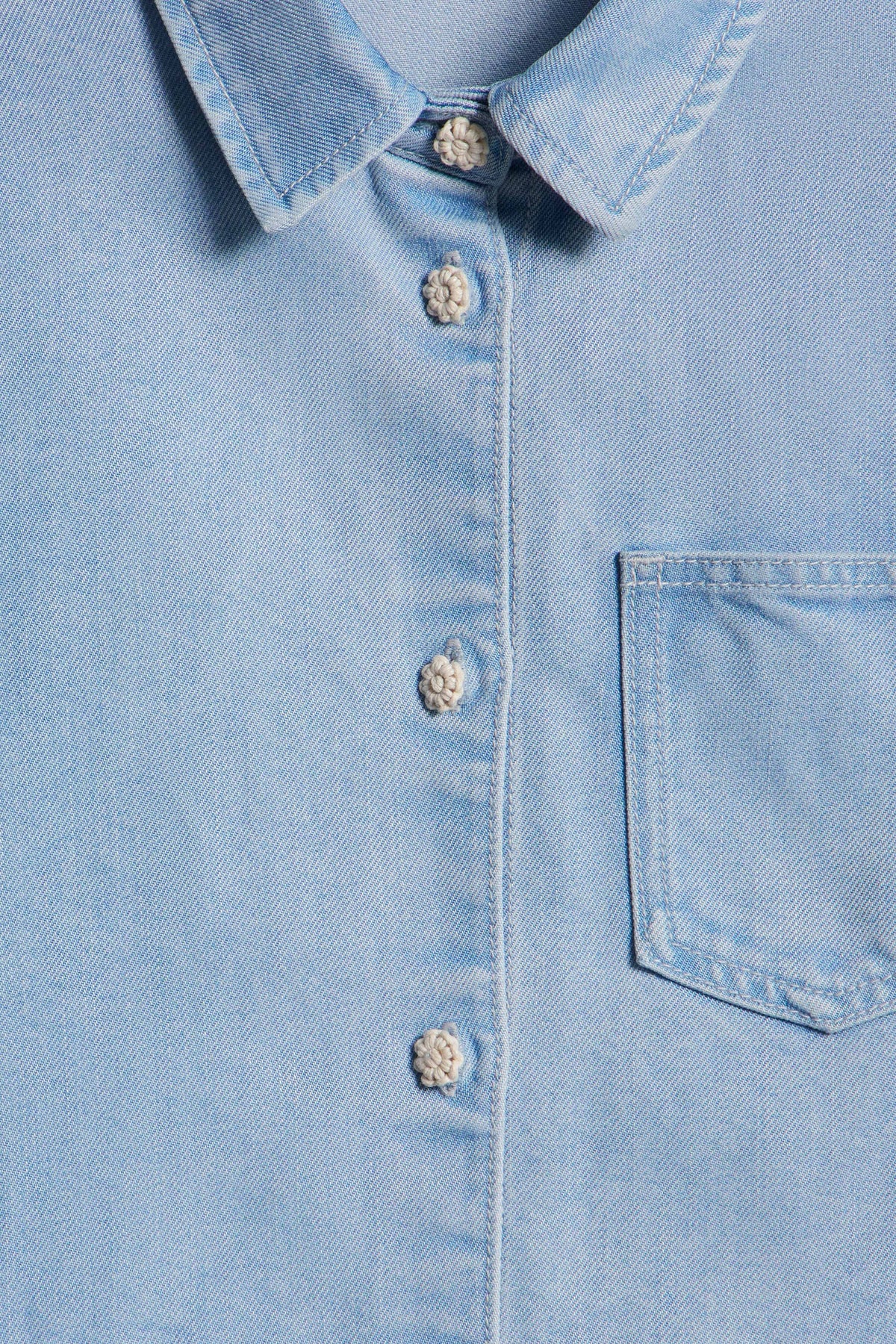 LIGHT BLUE