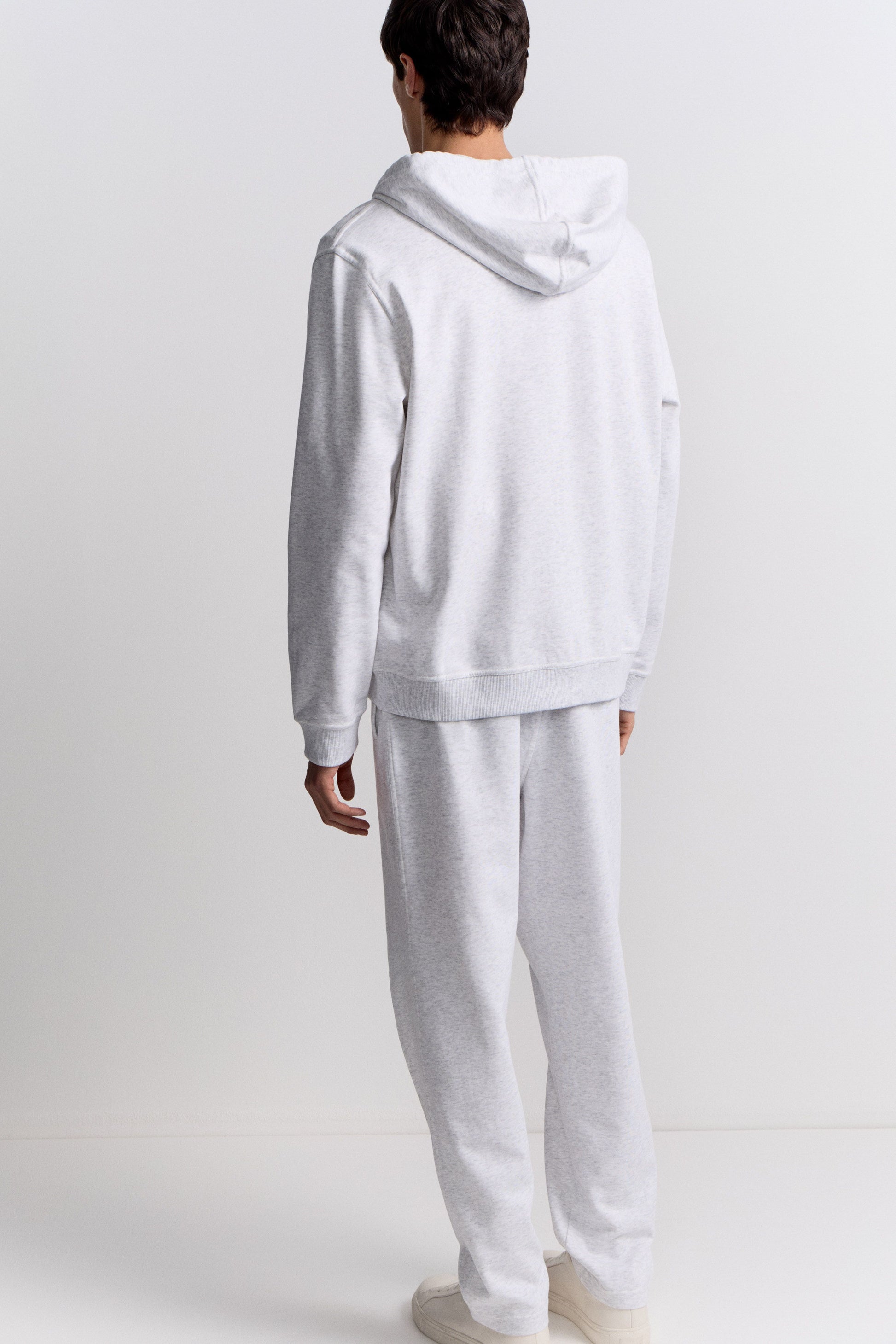LIGHT GREY MELANGE