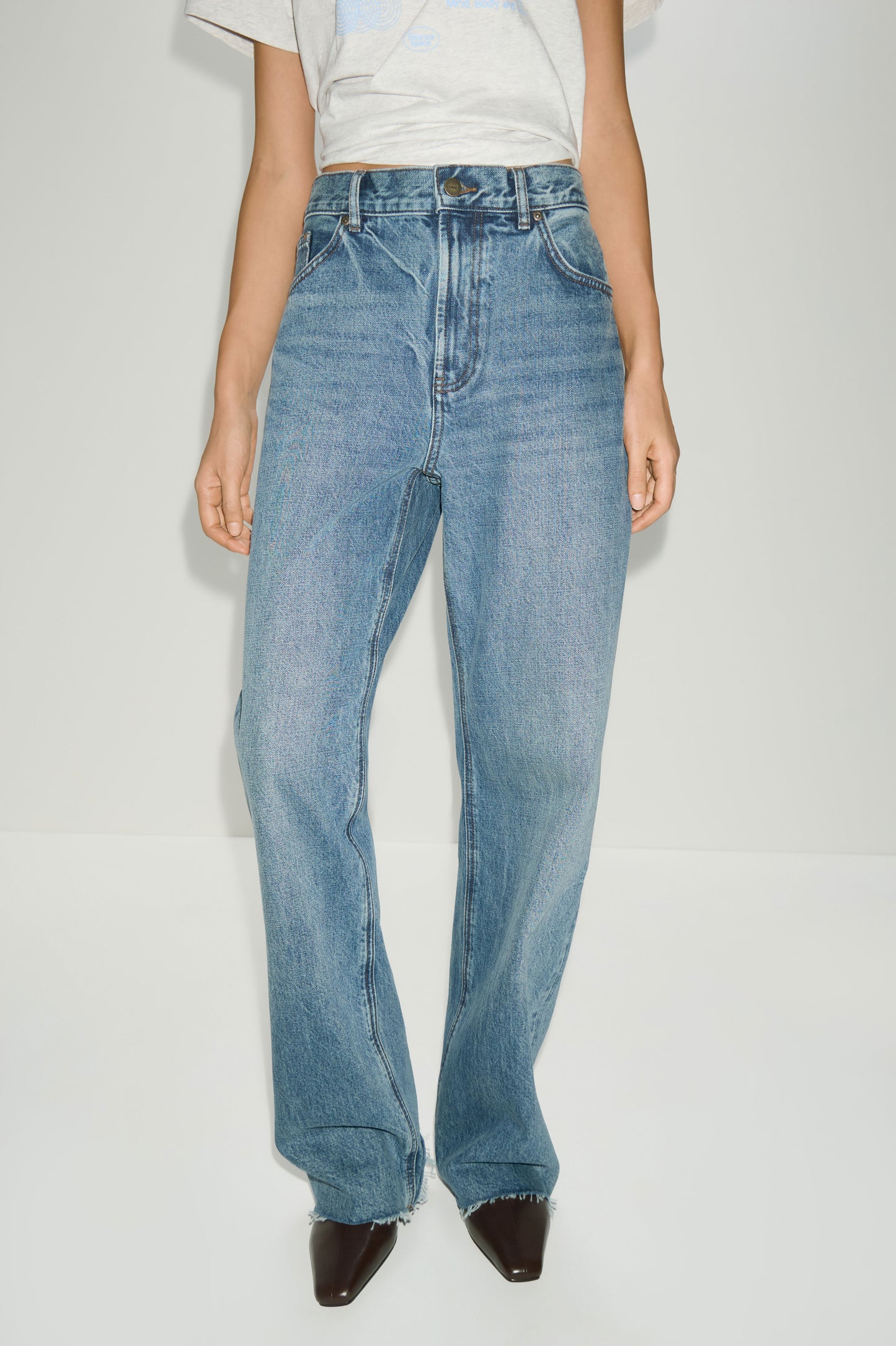 VINTAGE BLUE