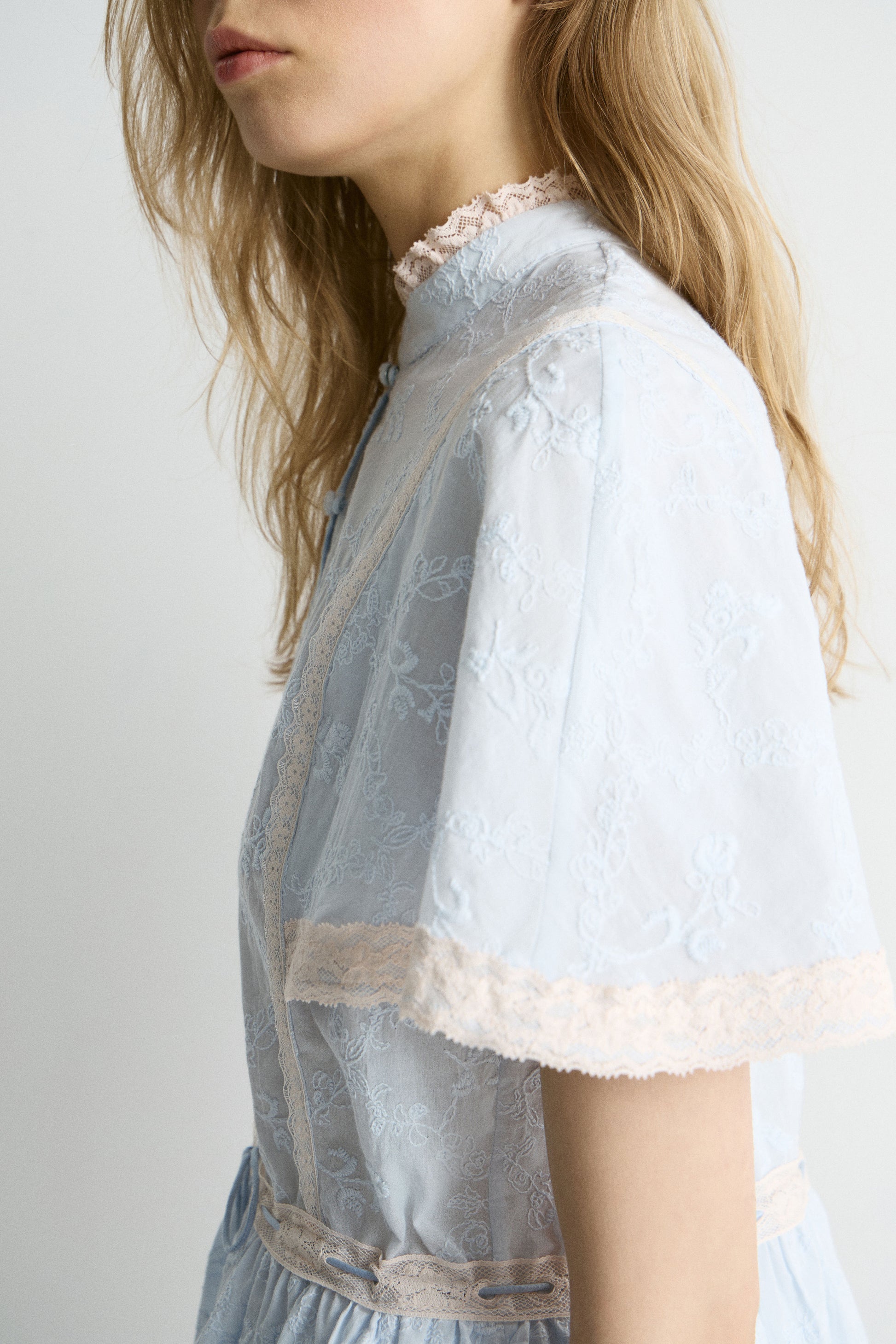 LIGHT BLUE