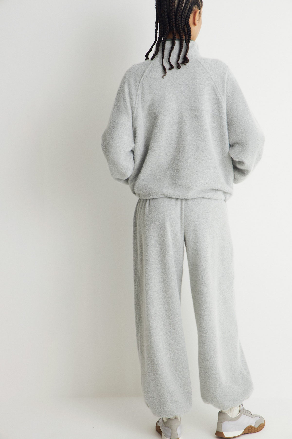LIGHT GREY