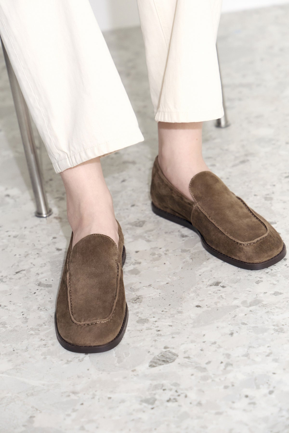 KHAKI