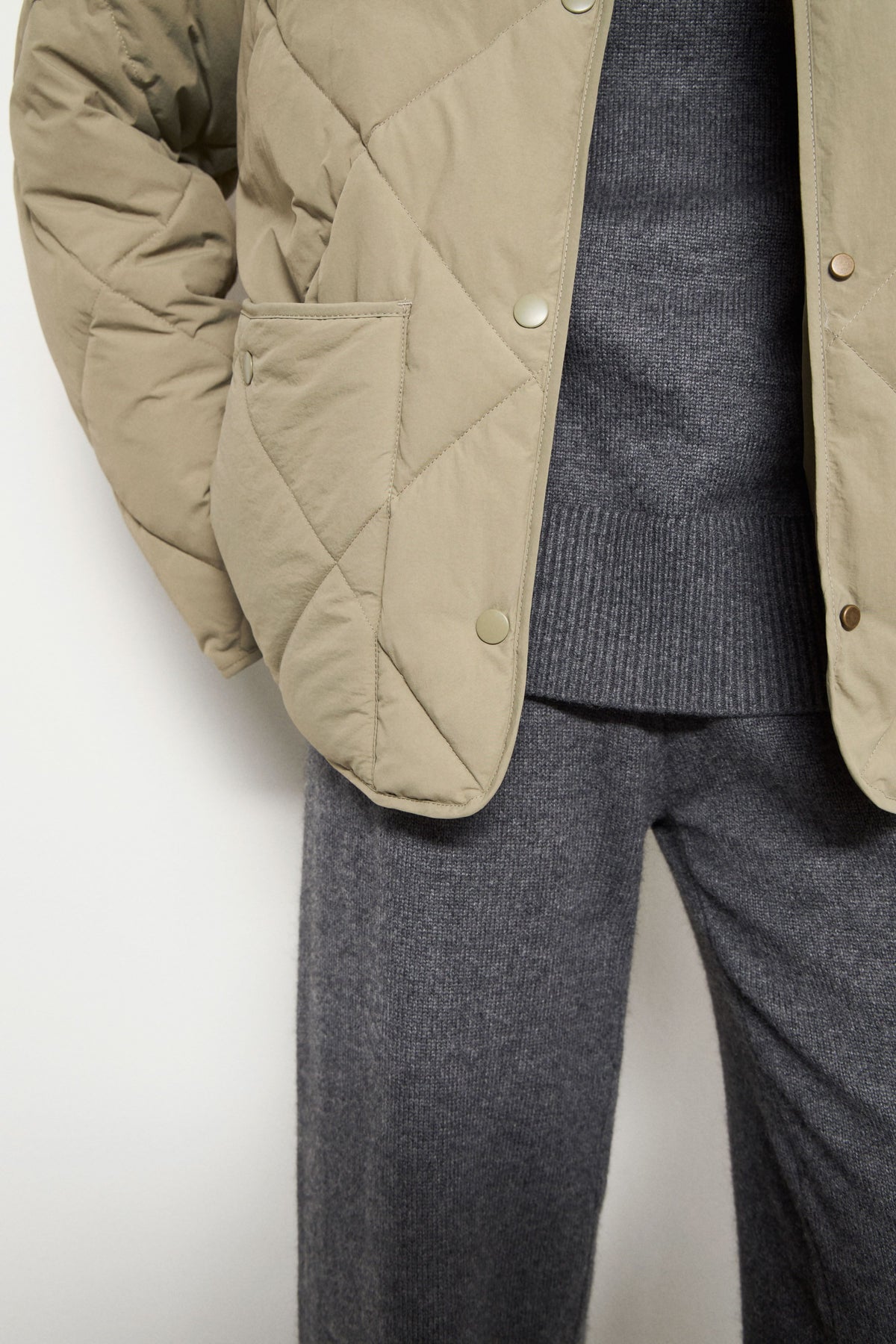 GREY KHAKI