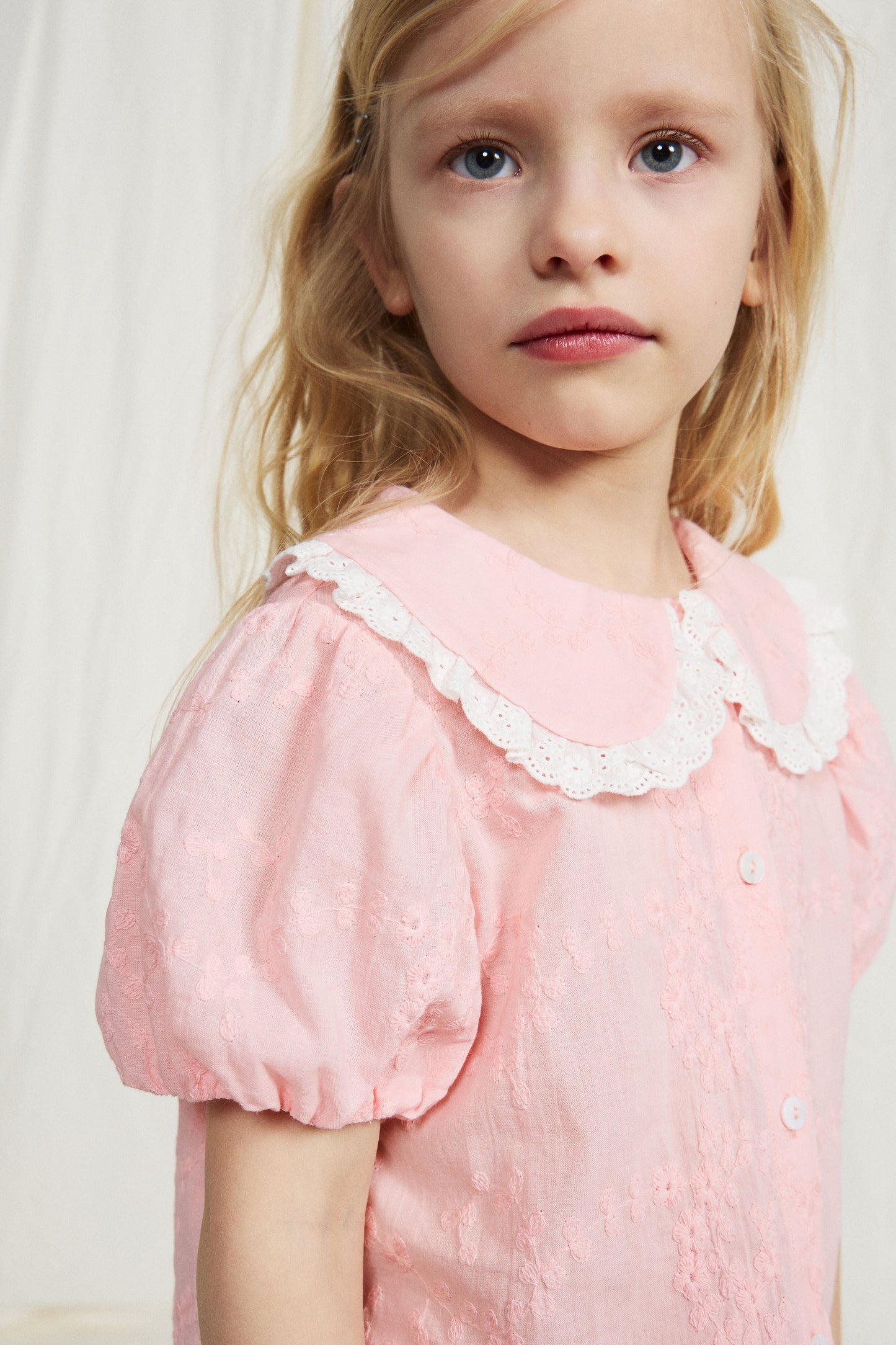 LIGHT PINK