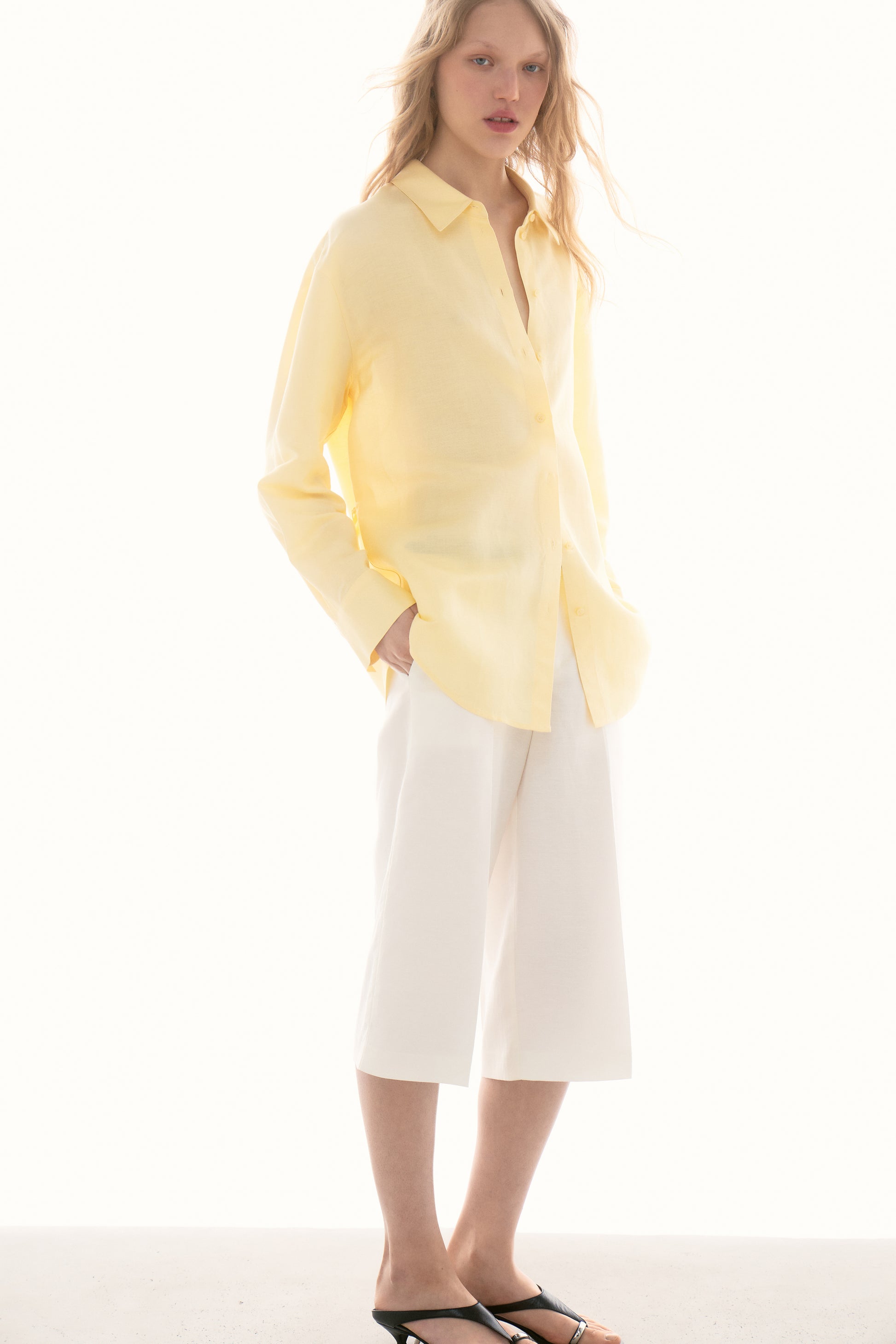 LIGHT YELLOW