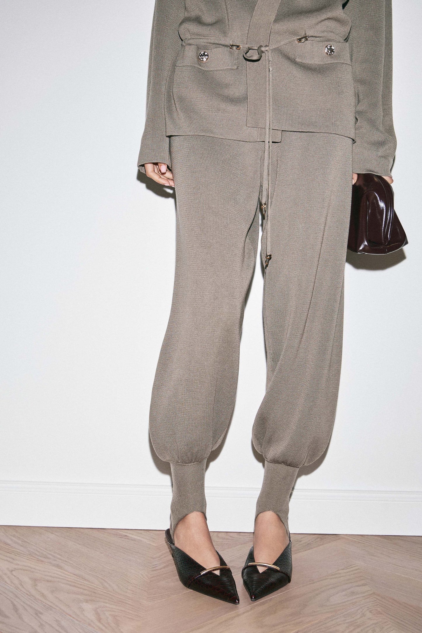 KHAKI