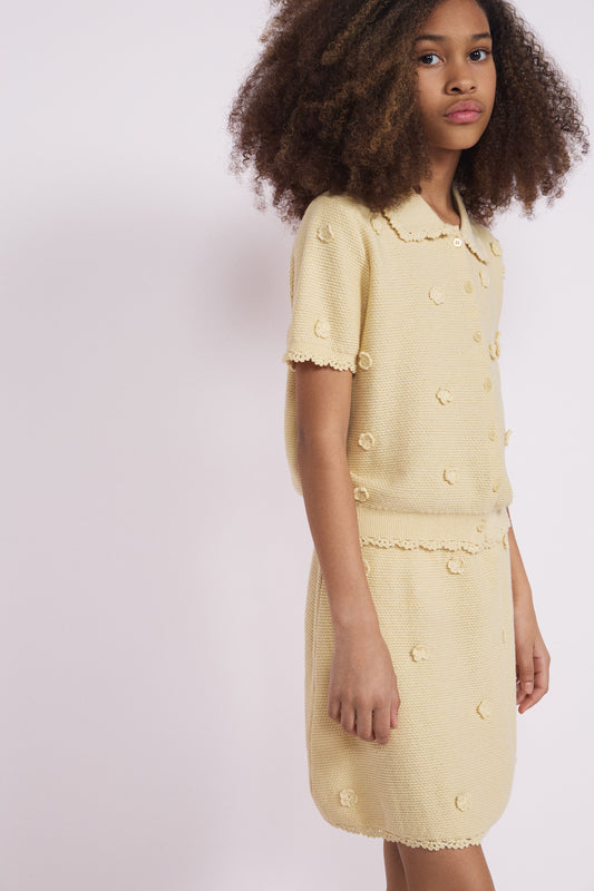 LIGHT YELLOW