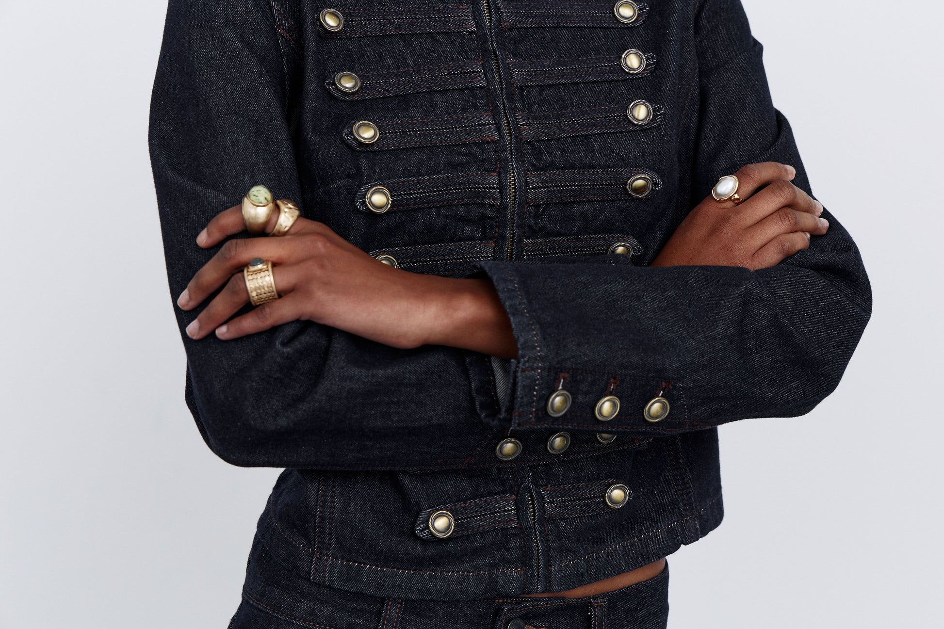 DARK BLUE