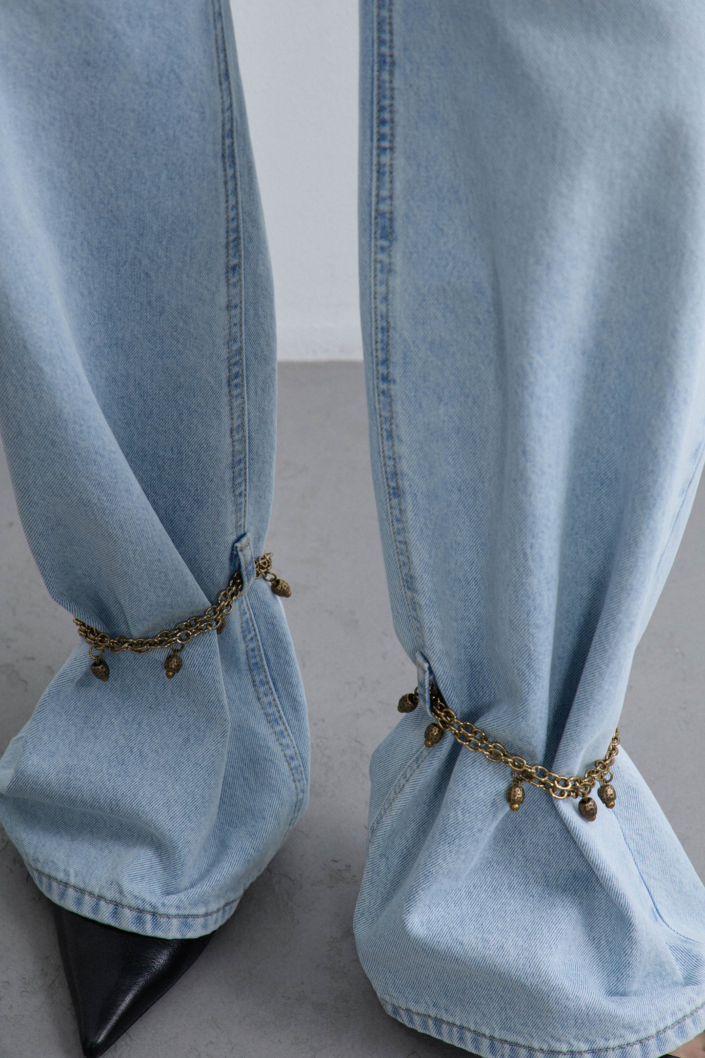 LIGHT BLUE