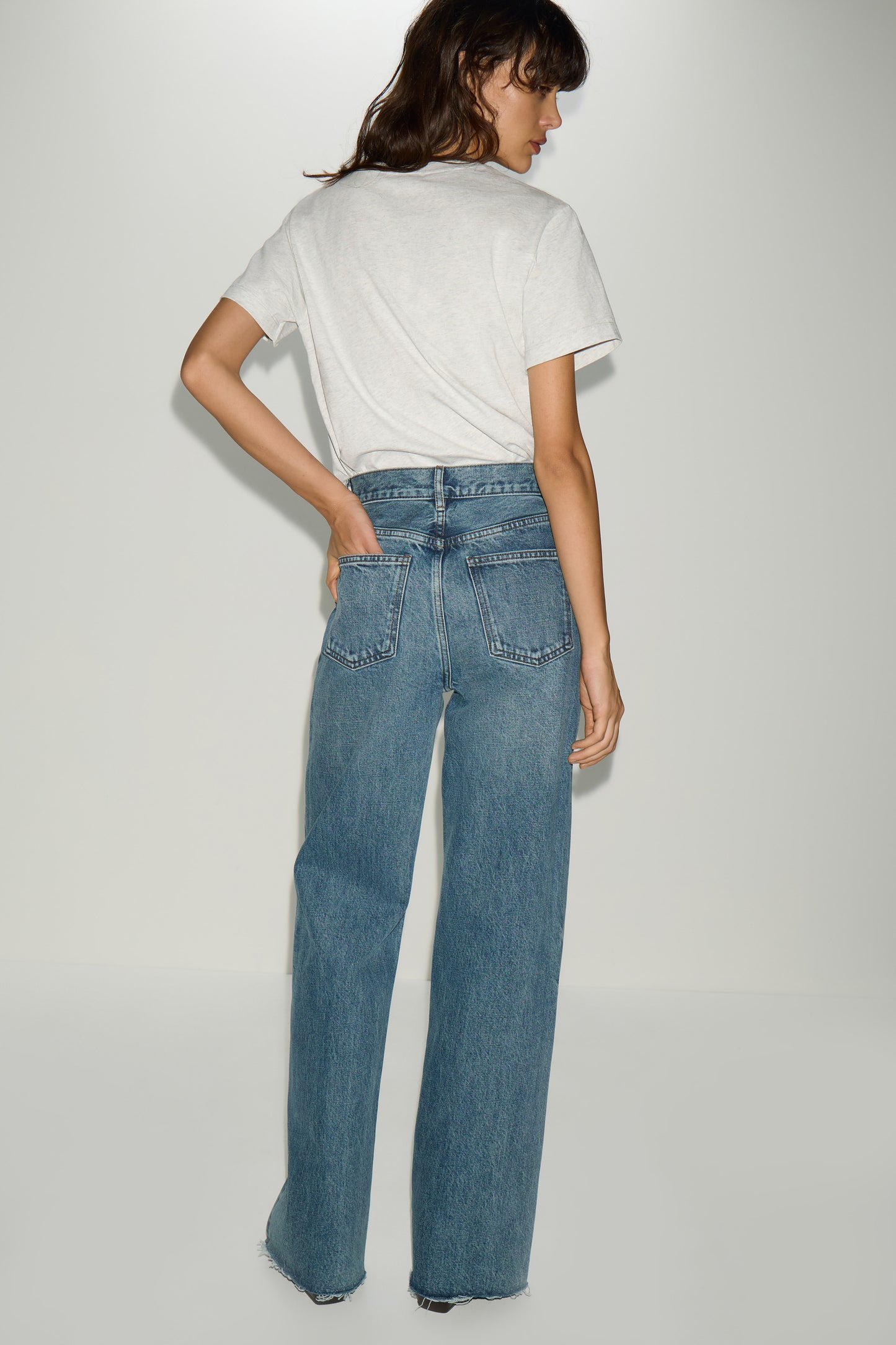 VINTAGE BLUE