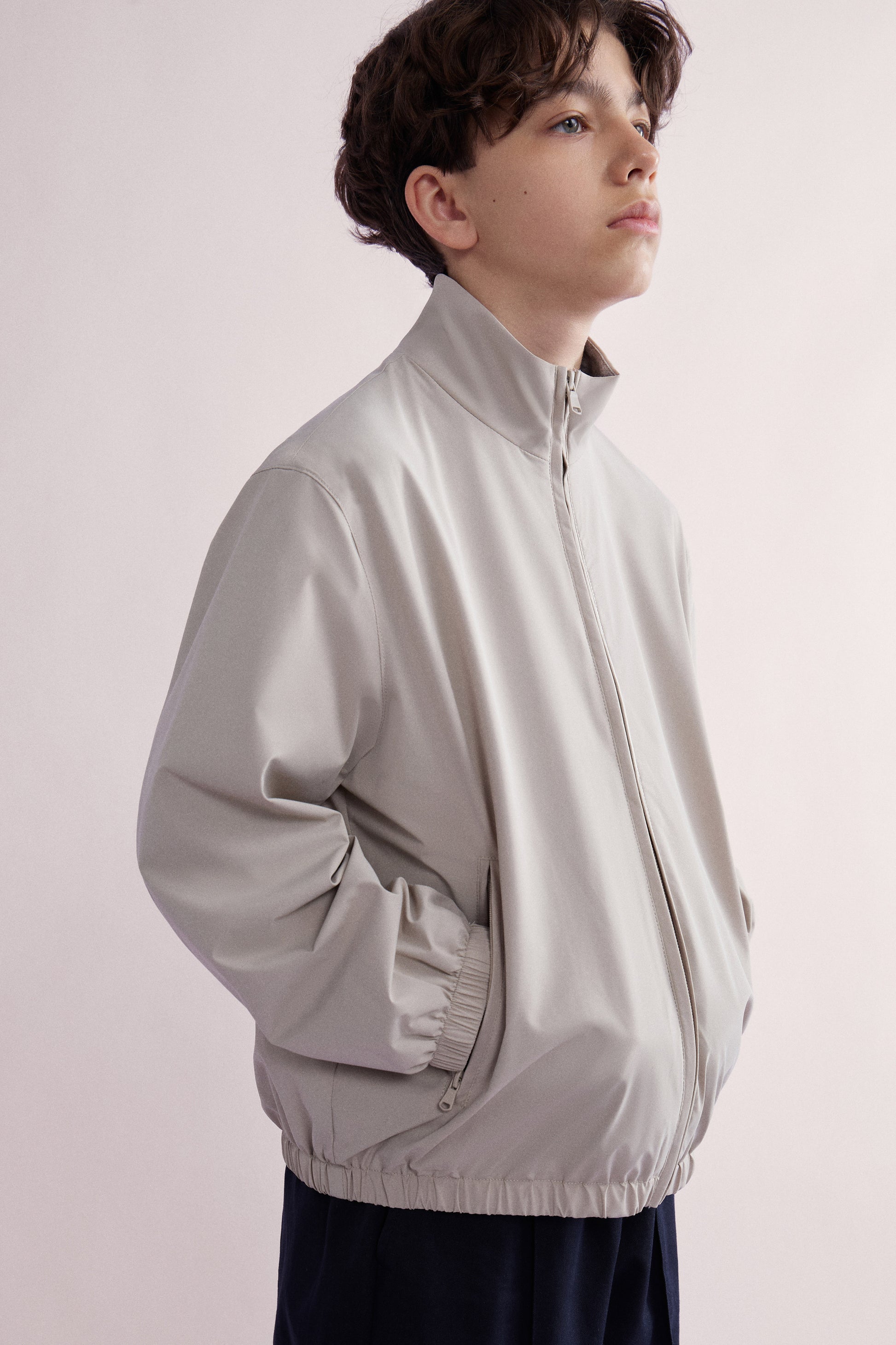 GREY BEIGE