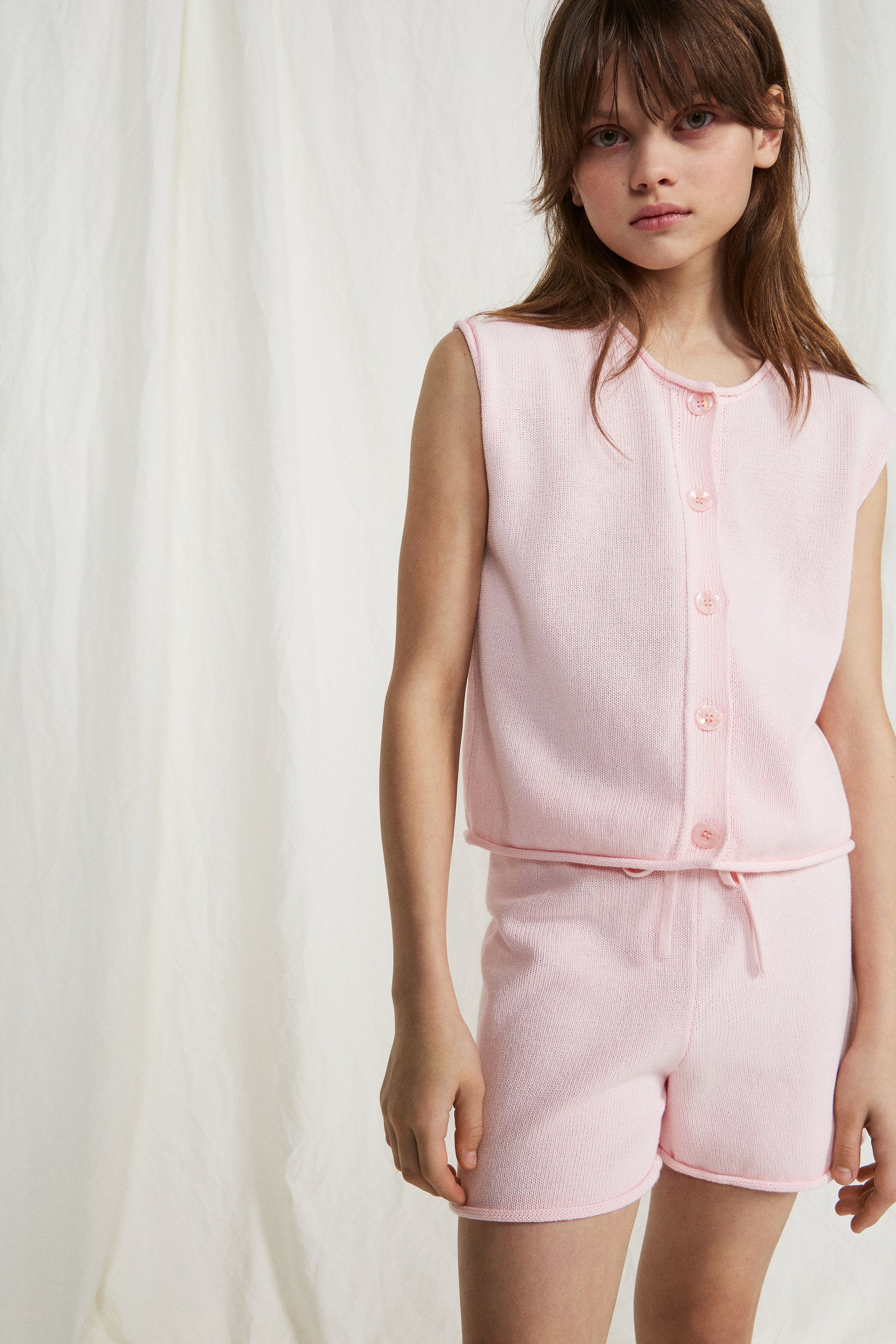 LIGHT PINK