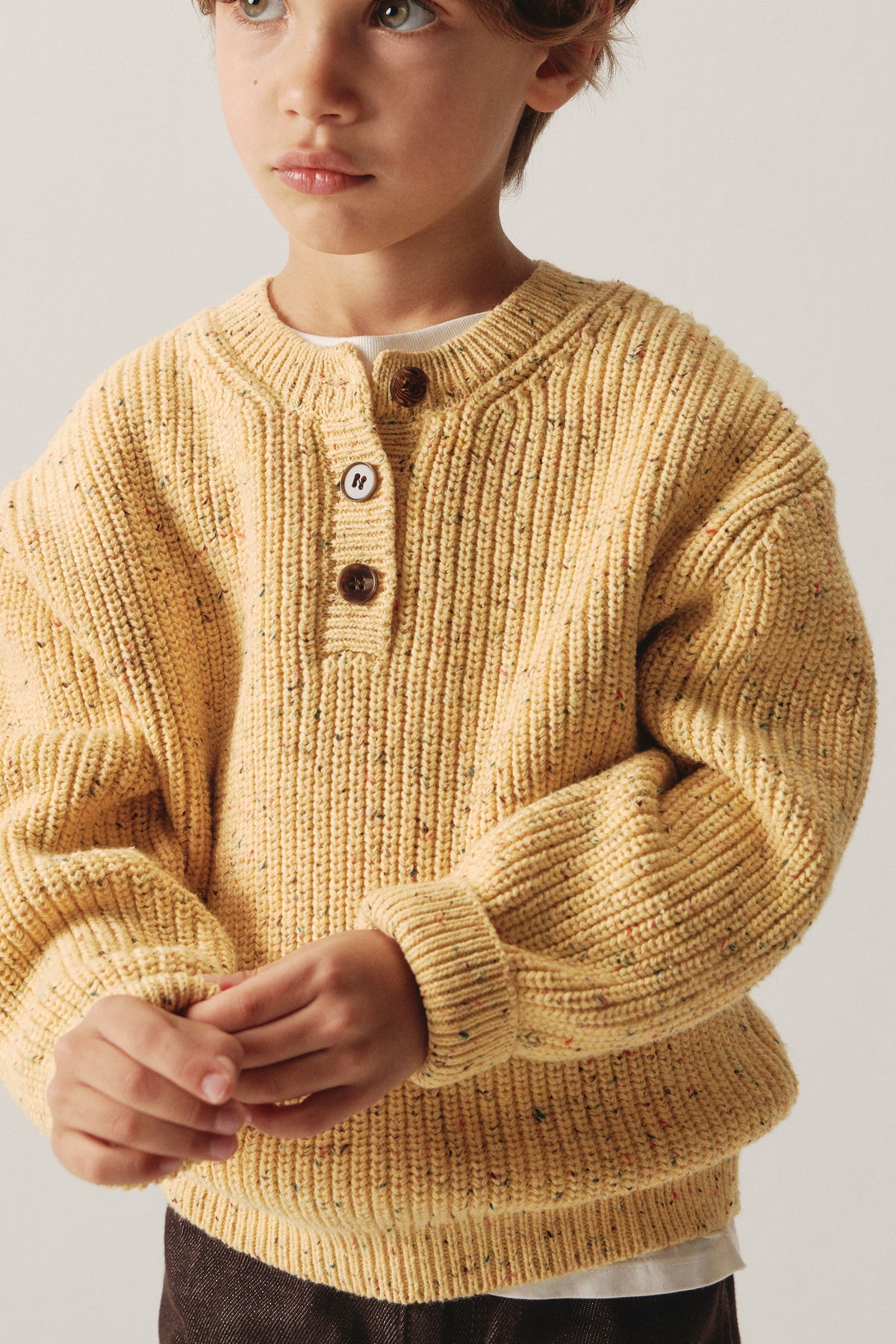 LIGHT YELLOW