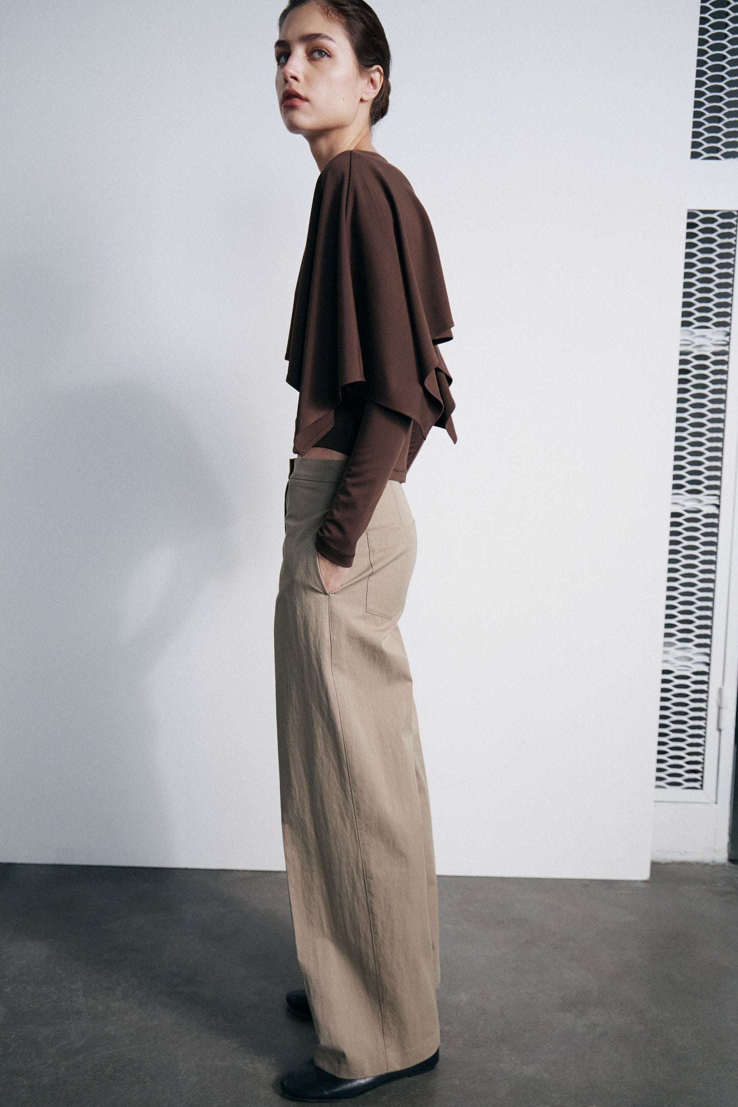 GRAY BROWN
