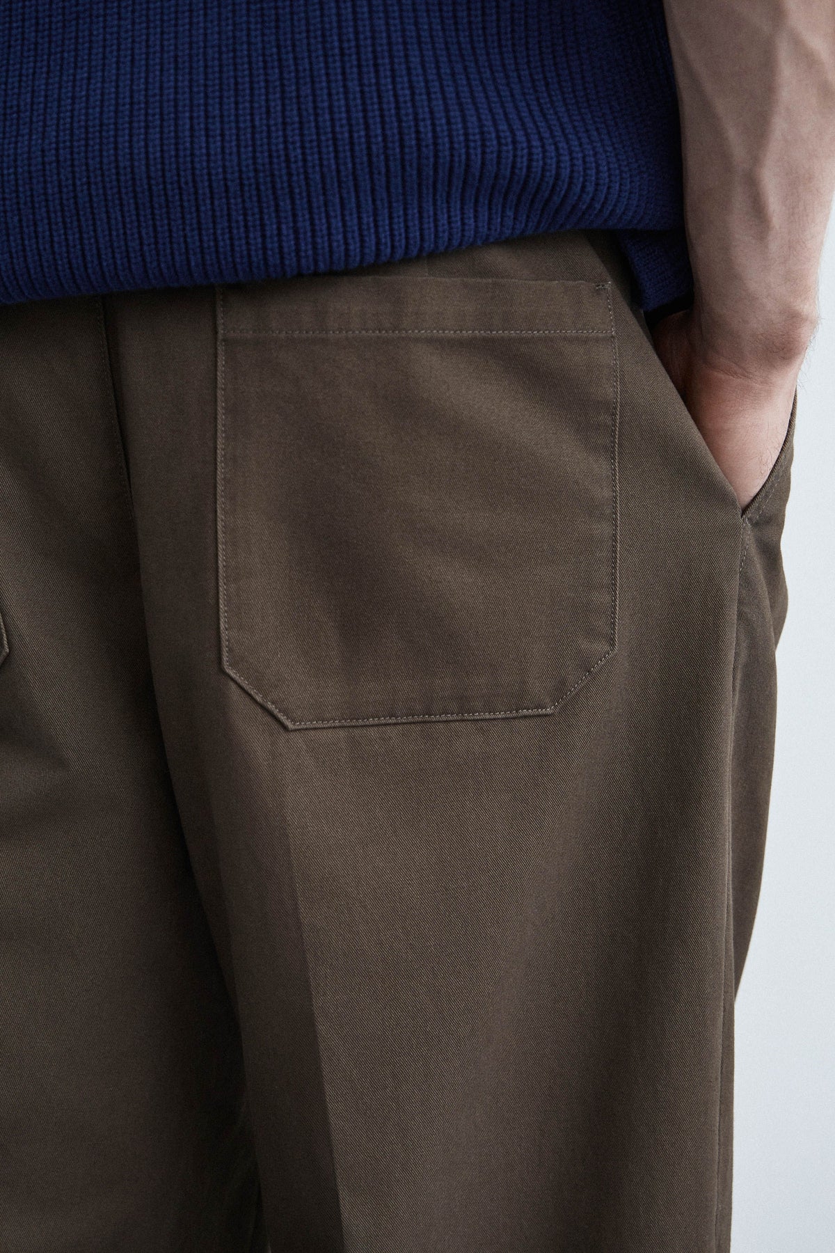 KHAKI