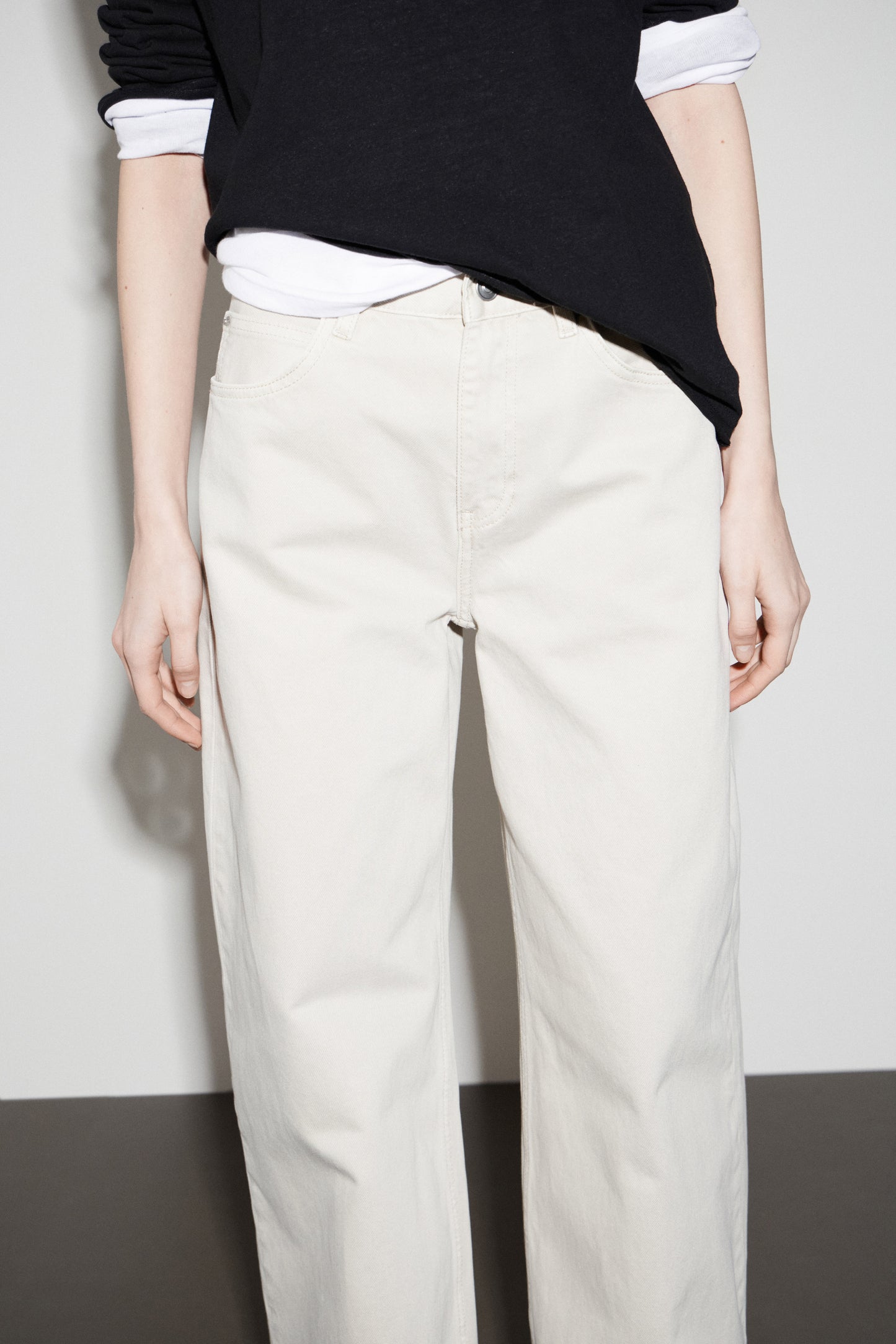 LIGHT GREY