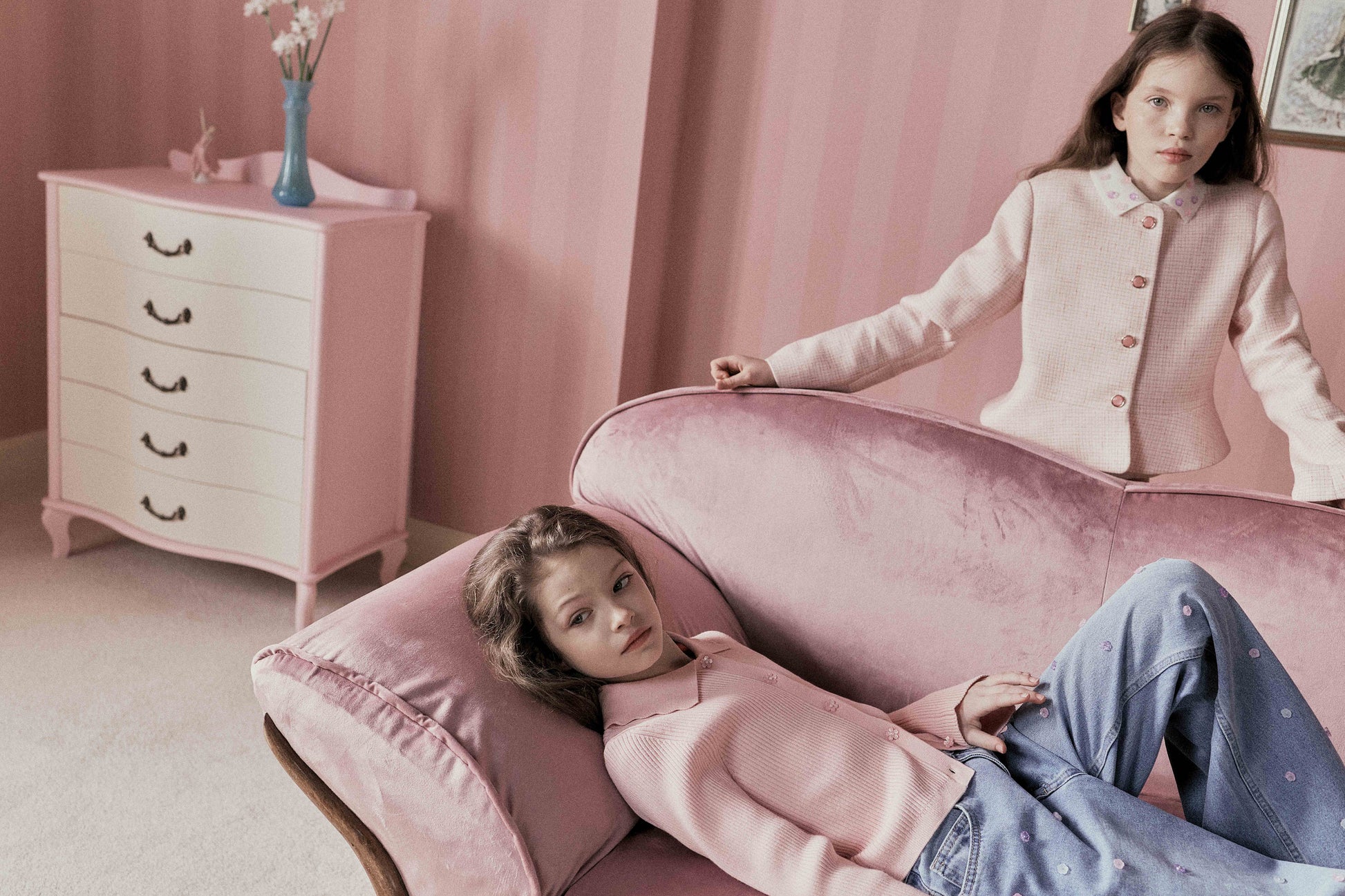 LIGHT PINK