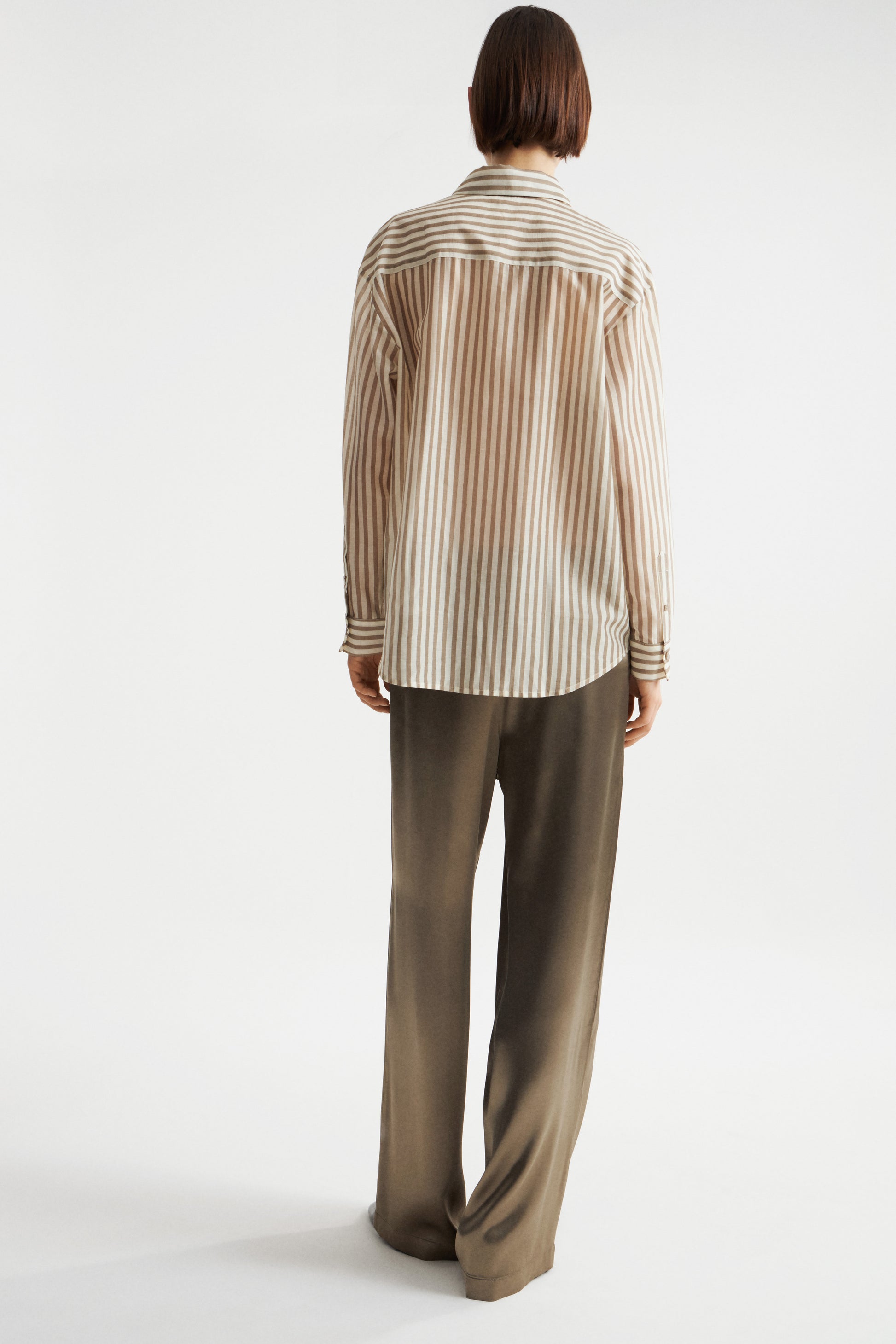 LIGHT KHAKI