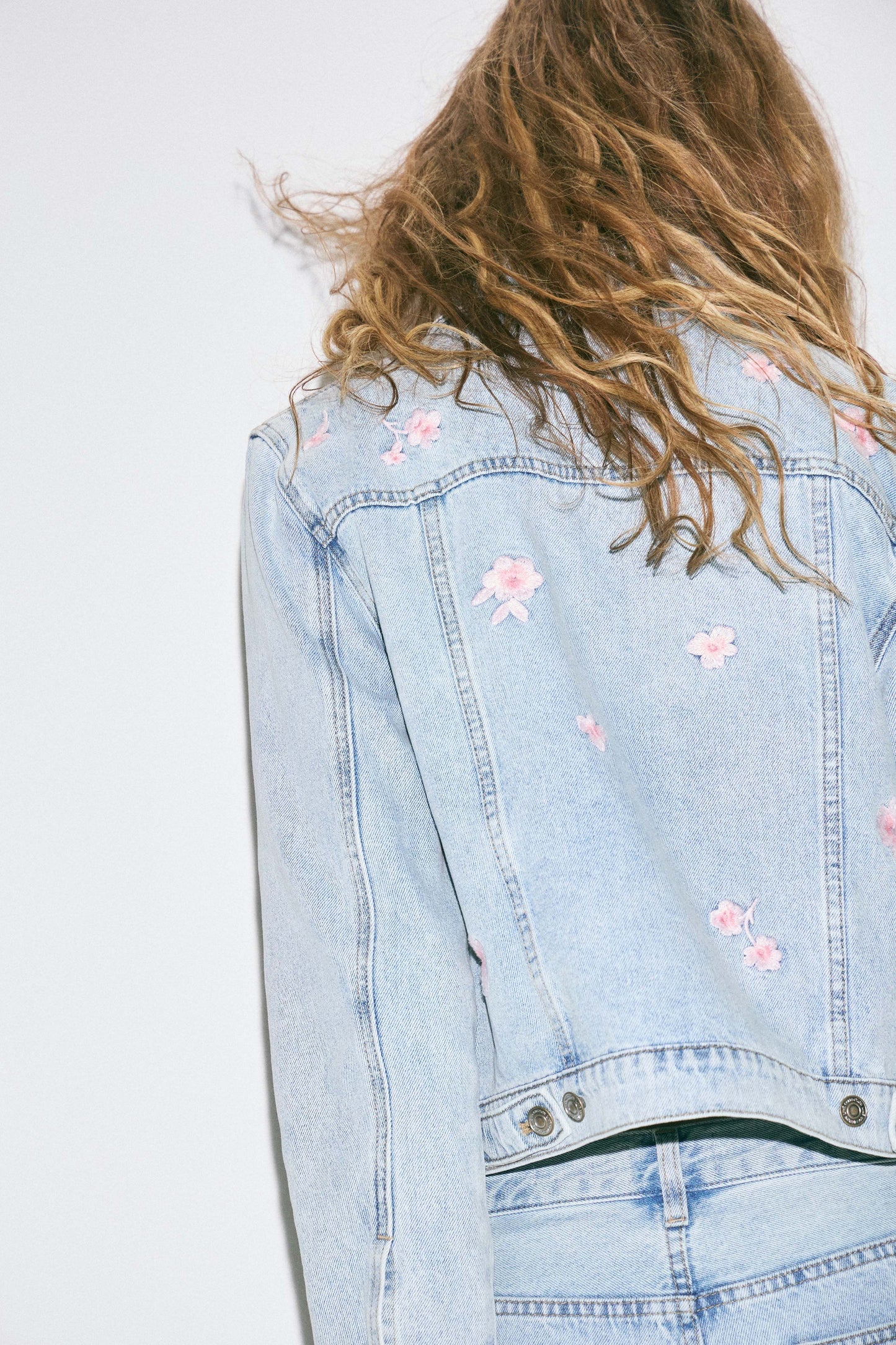 VINTAGE BLUE