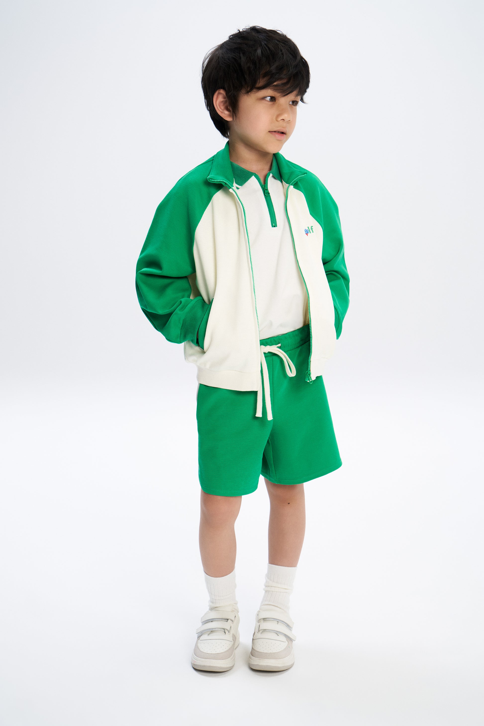 BRIGHT GREEN