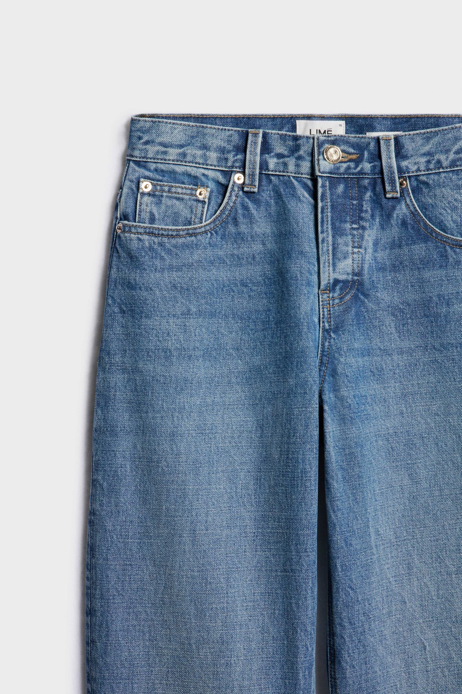 VINTAGE BLUE