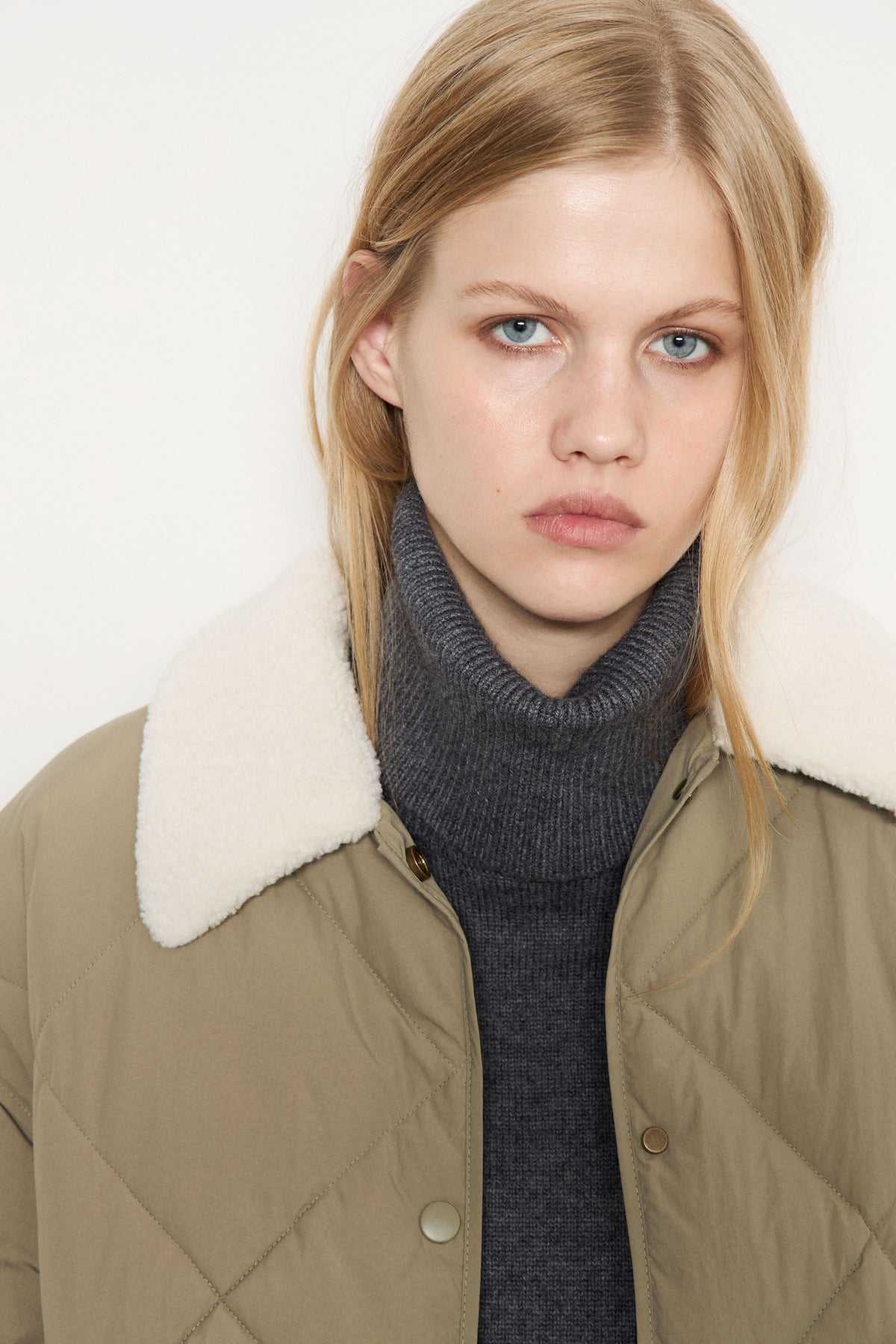 GREY KHAKI
