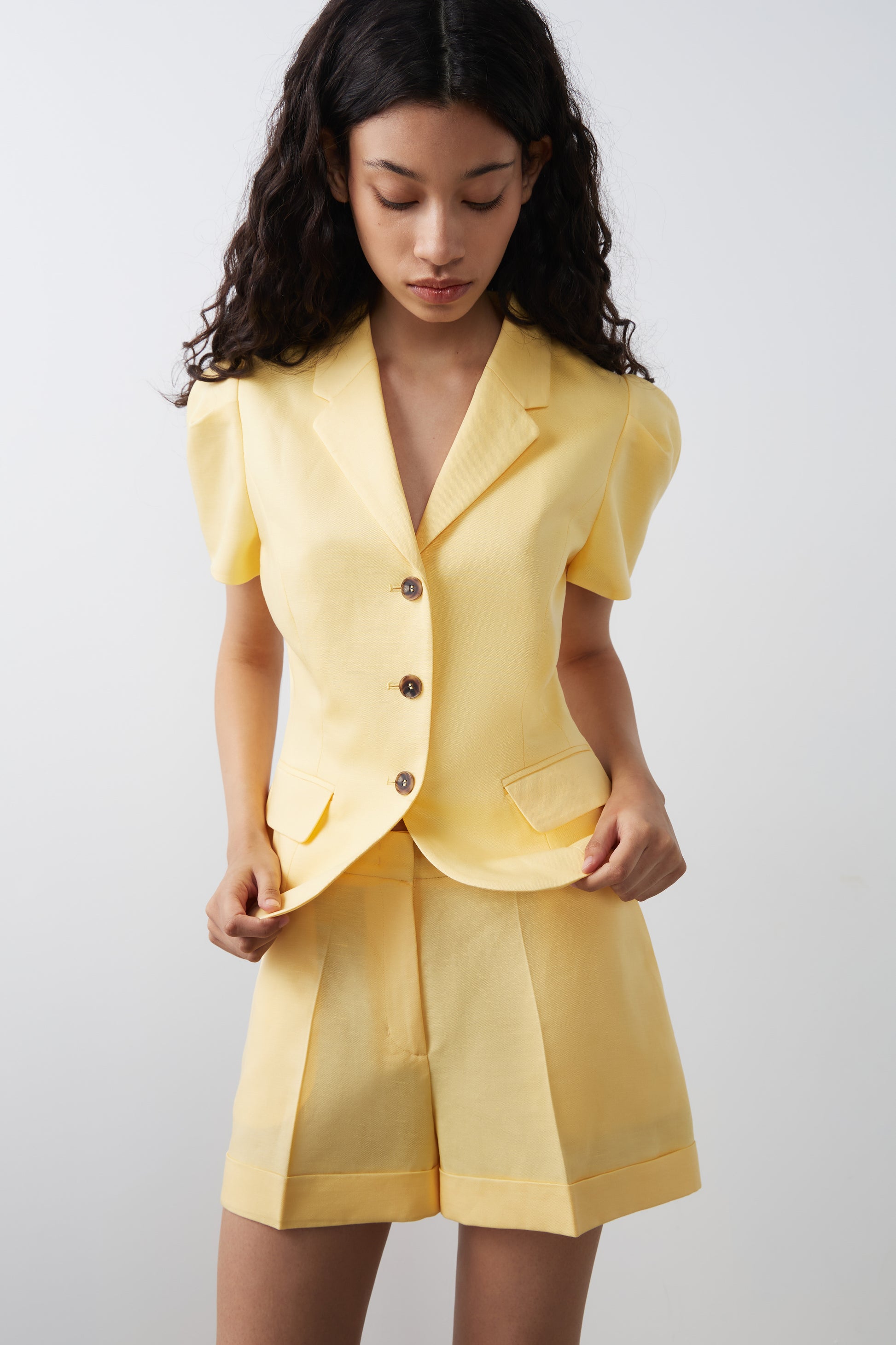LIGHT LEMON