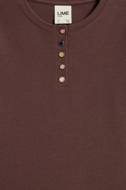 DARK BROWN