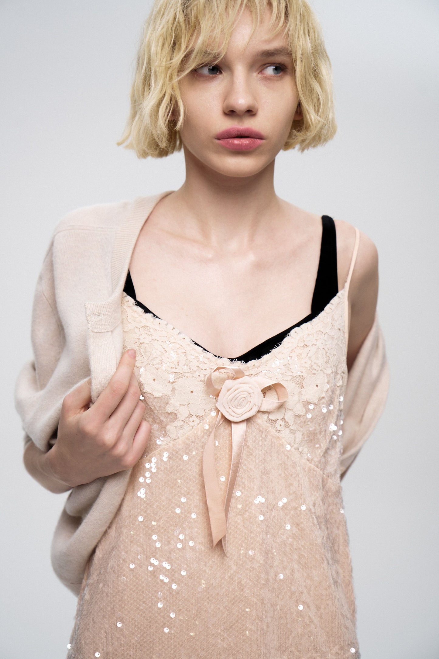 POWDER BEIGE