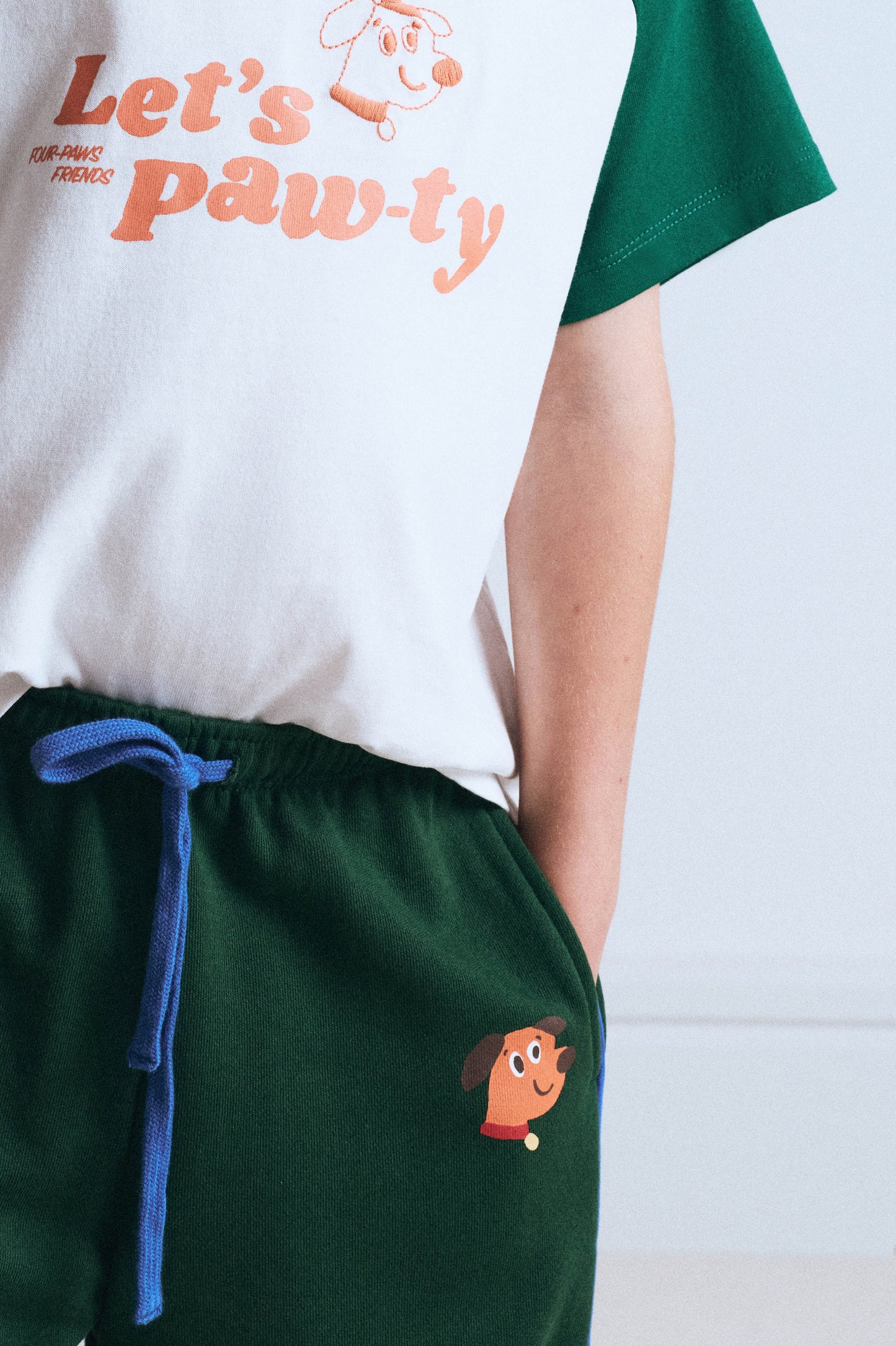 GREEN