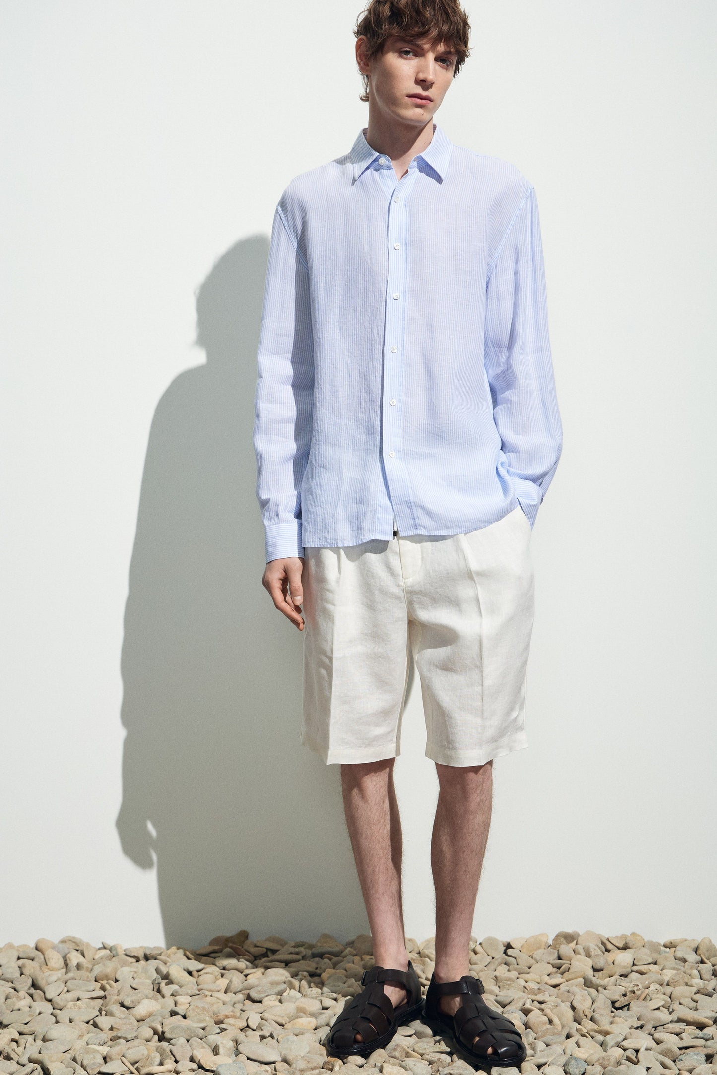 WHITE/BLUE