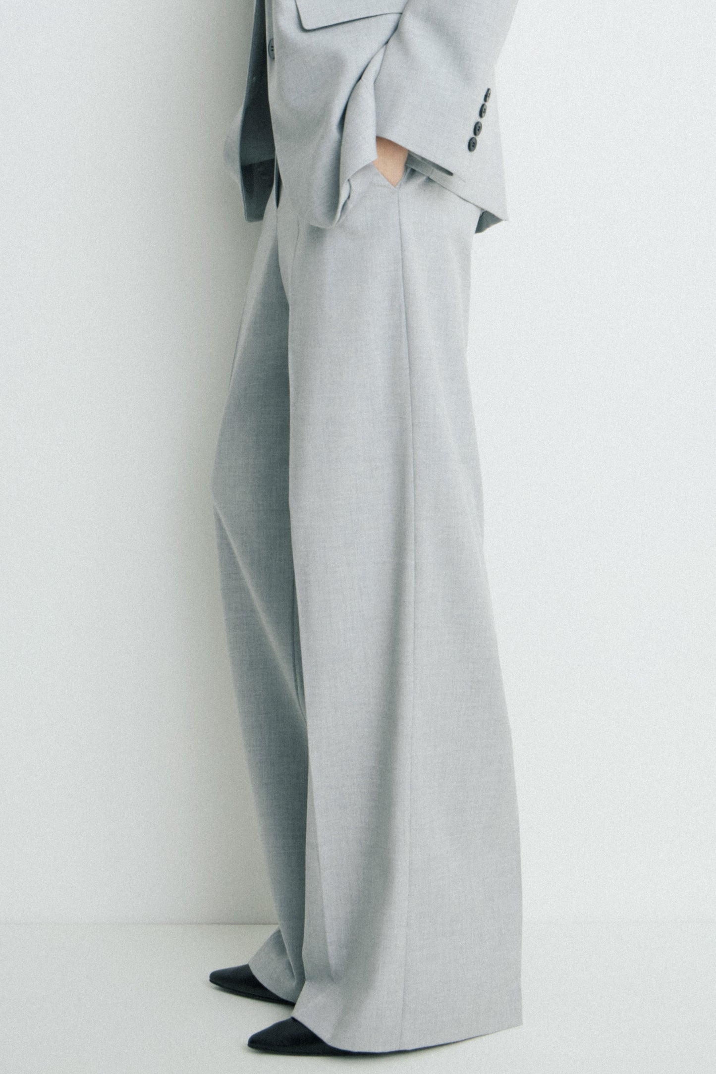 LIGHT GREY MELANGE