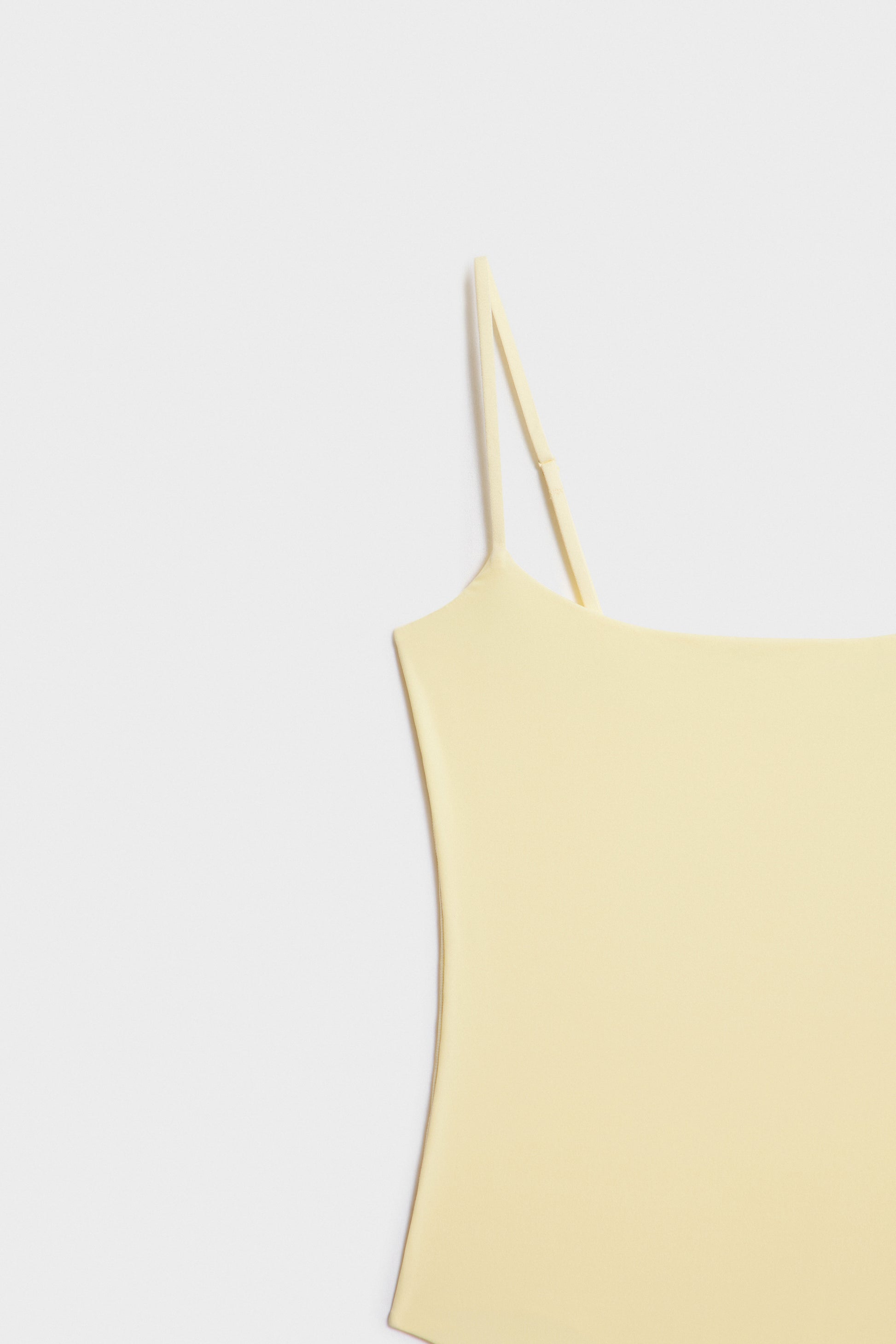 LIGHT YELLOW