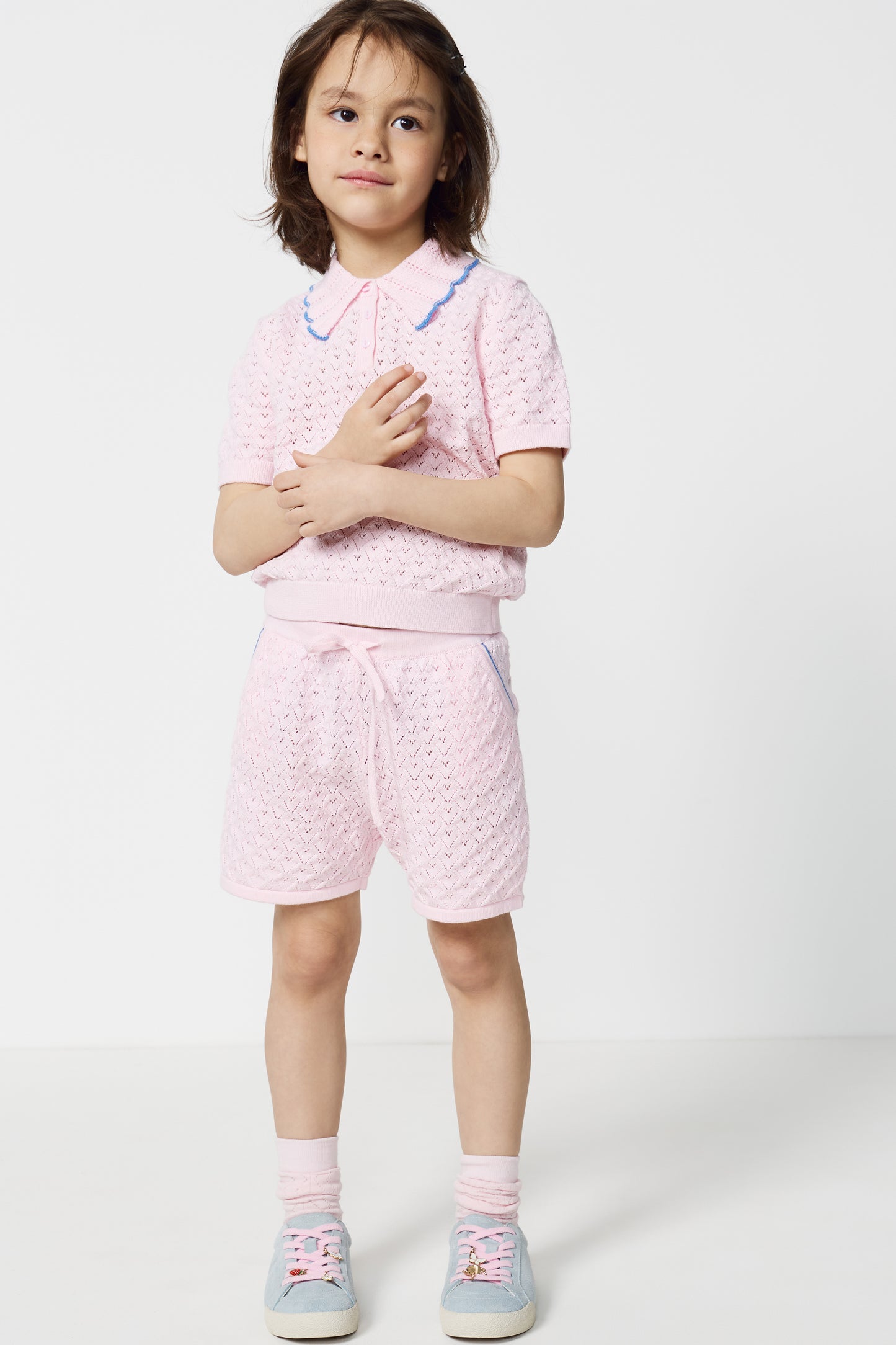 LIGHT PINK