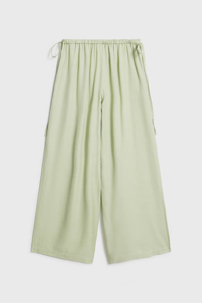 LIGHT GREEN