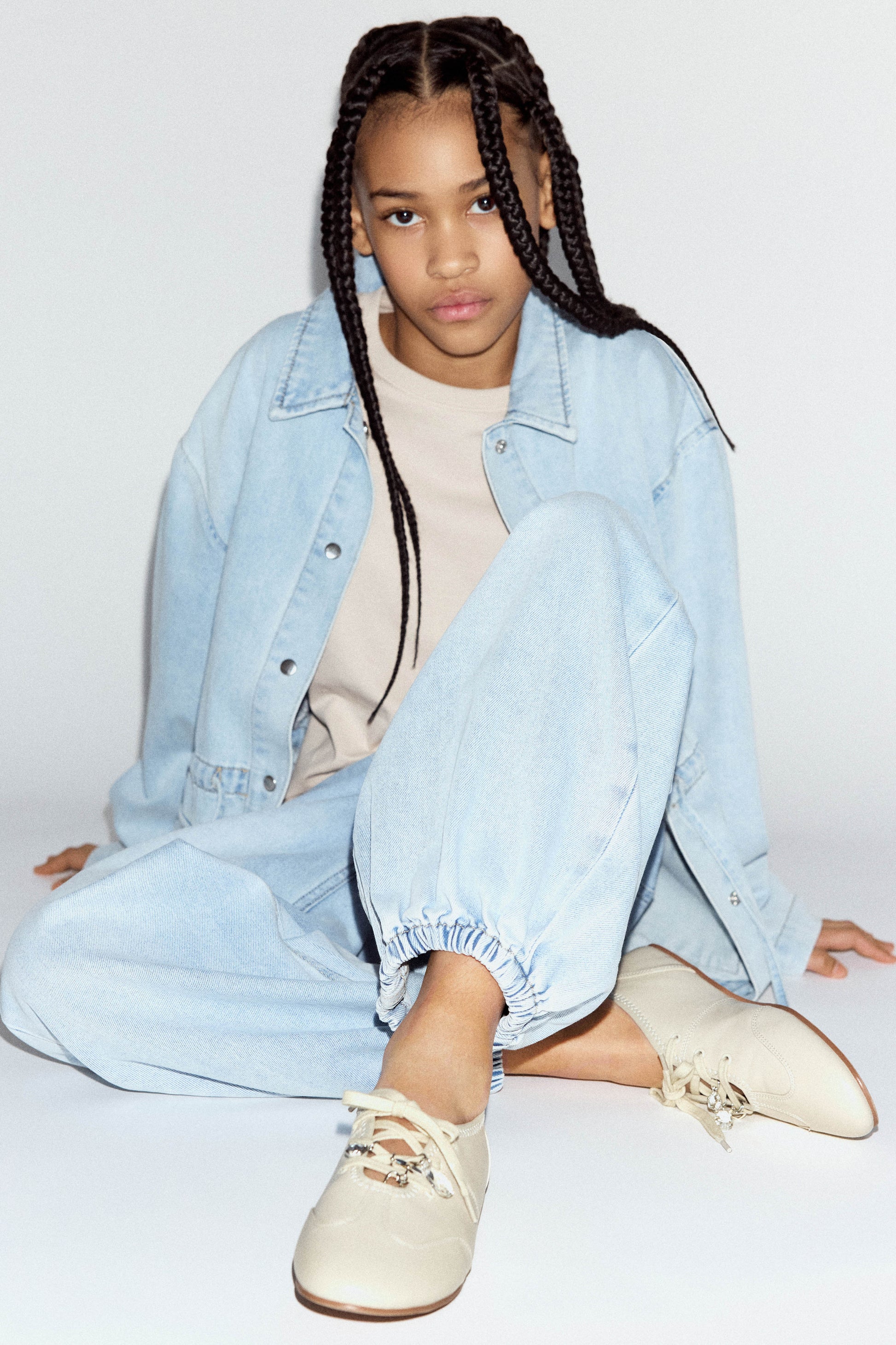 LIGHT BLUE