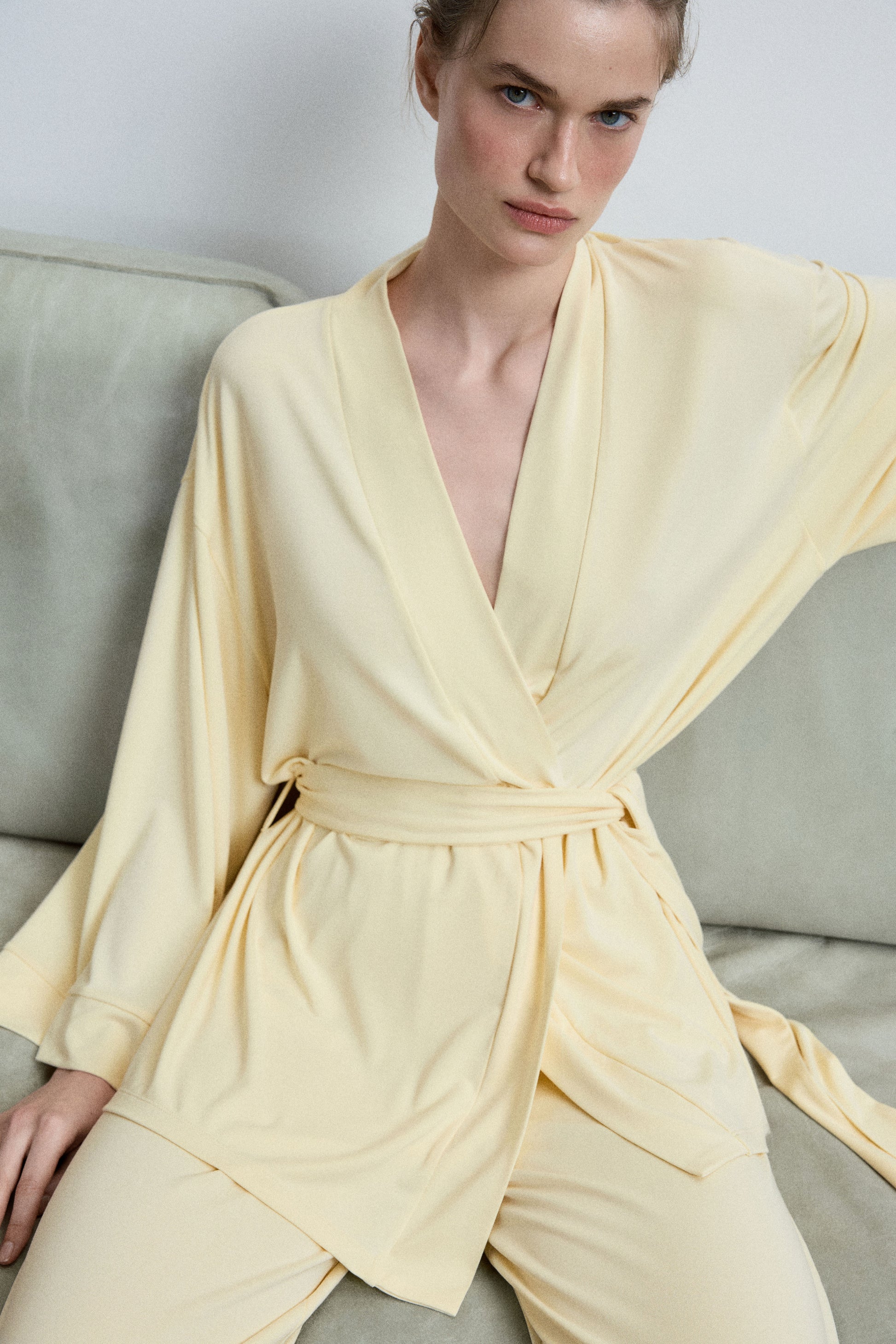 LIGHT YELLOW