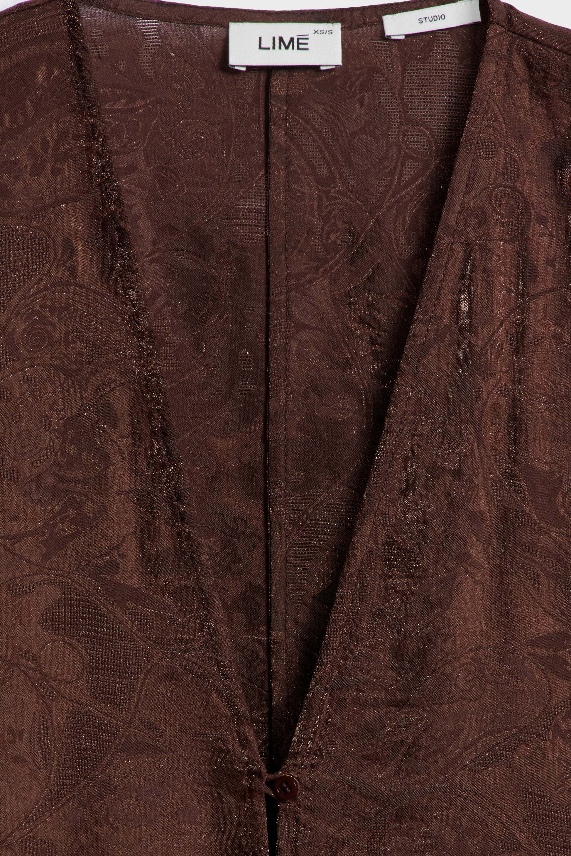DARK BROWN