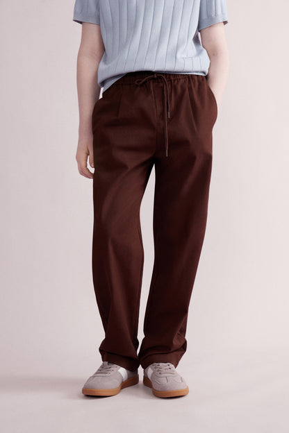 DARK BROWN