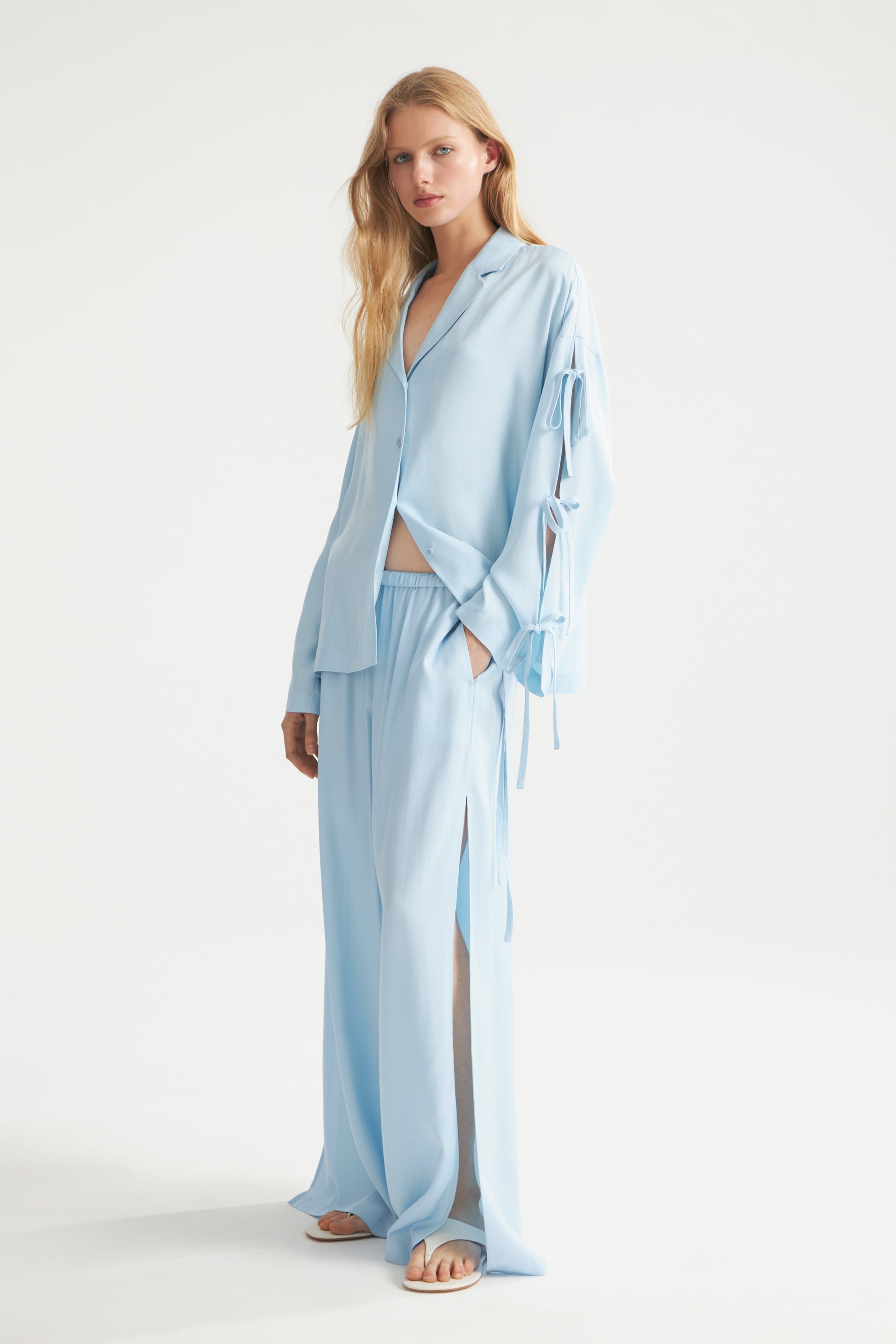 LIGHT BLUE