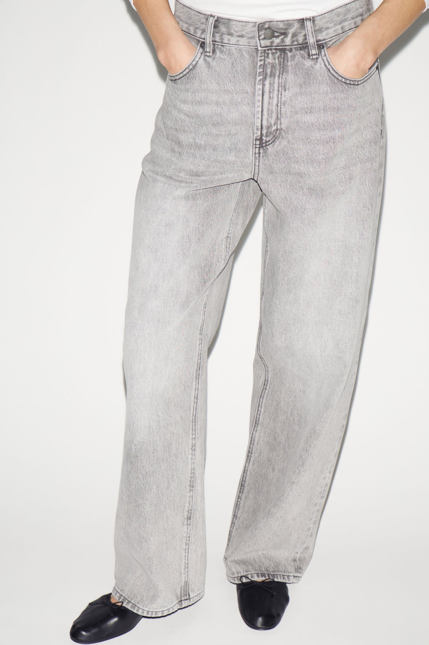 ARCTIC GREY