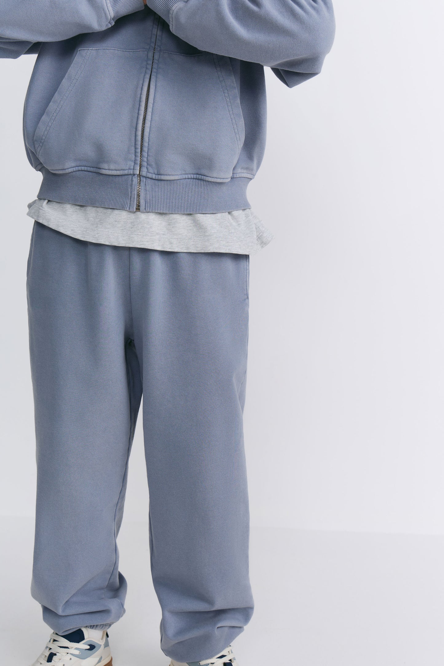 GREY BLUE