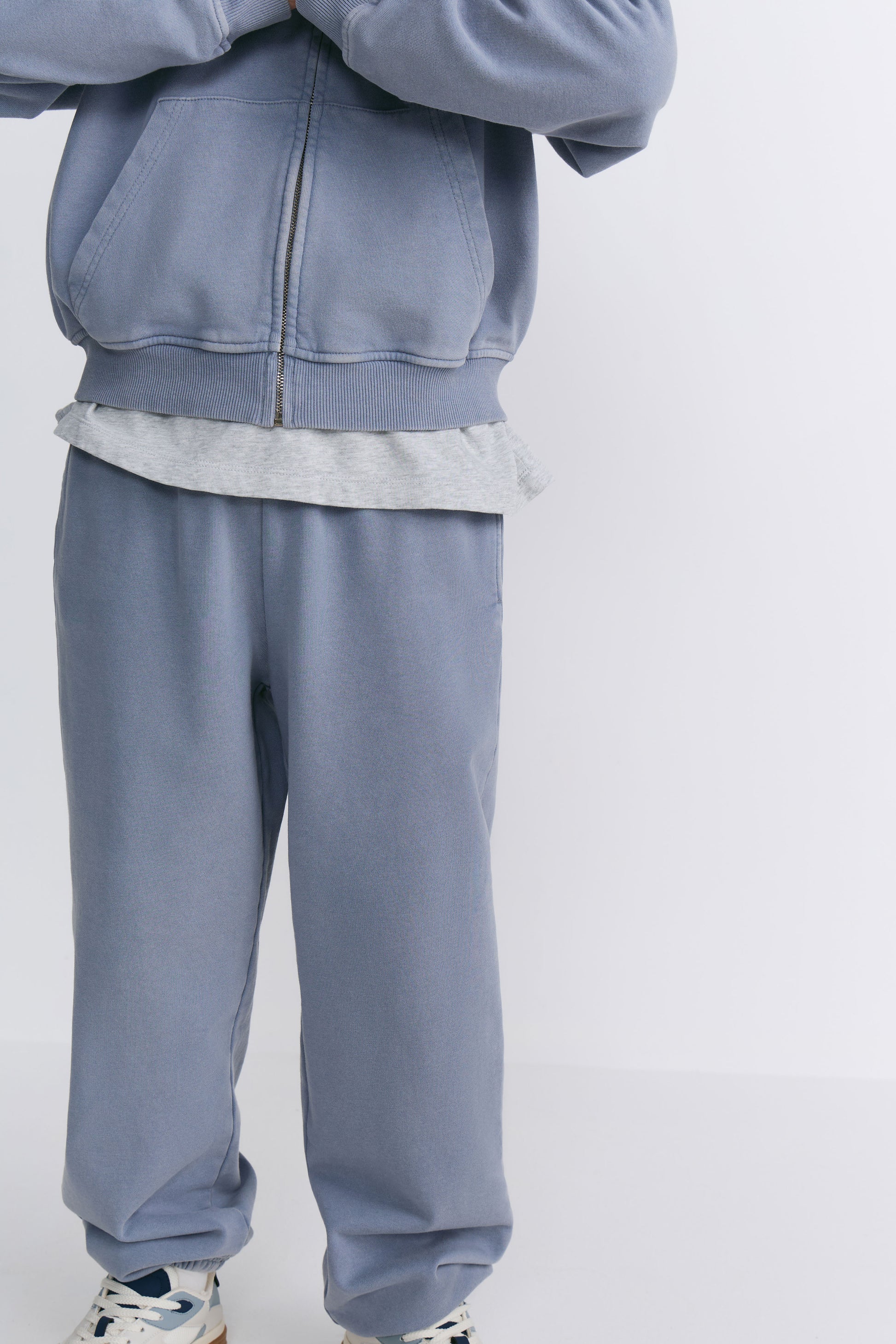 GREY BLUE