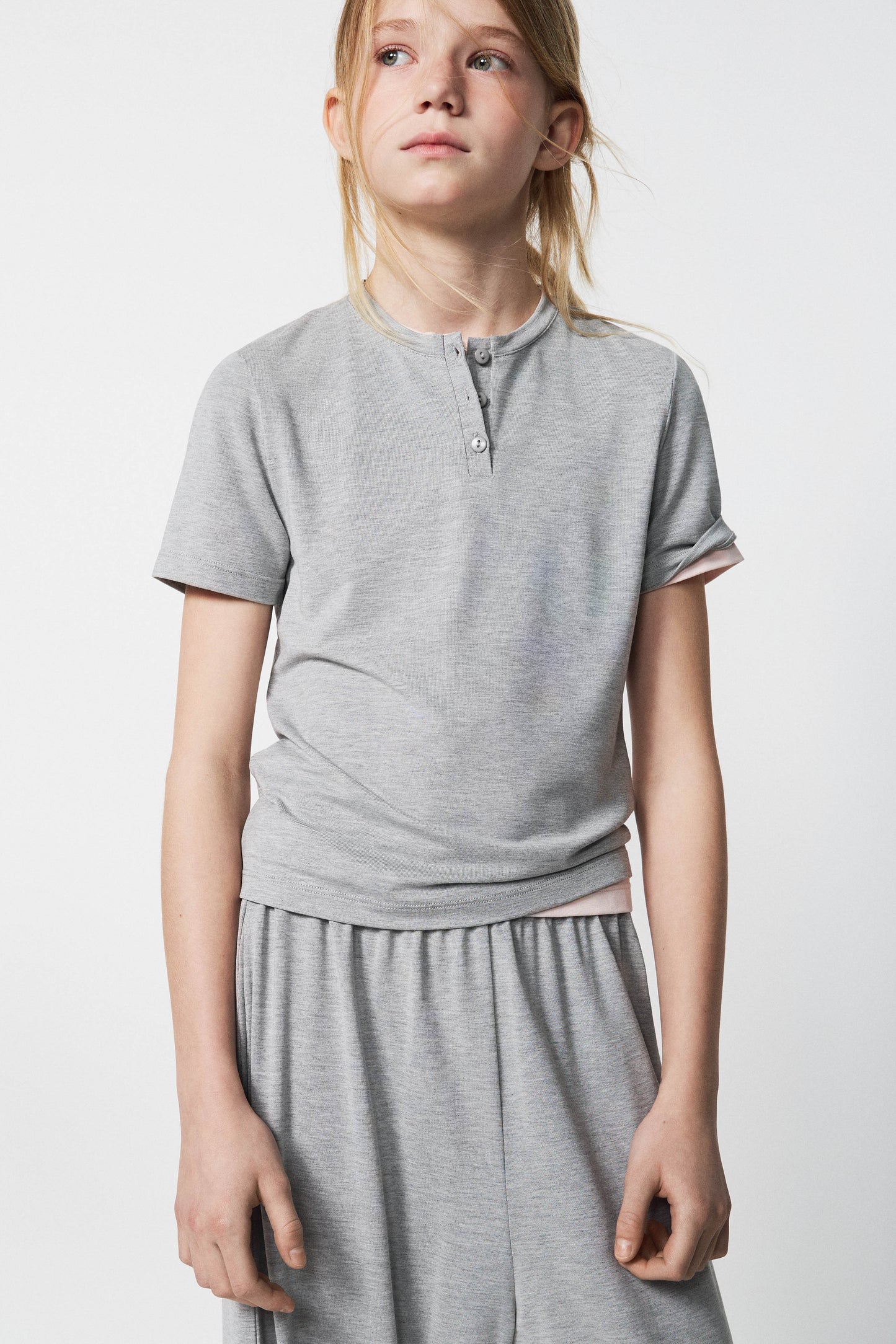 LIGHT GREY MELANGE