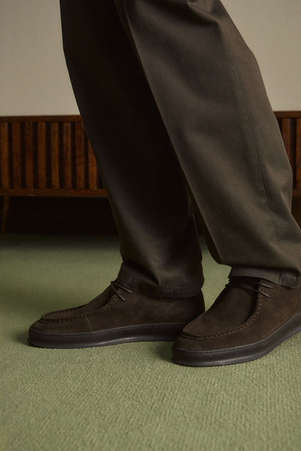 GRAY BROWN