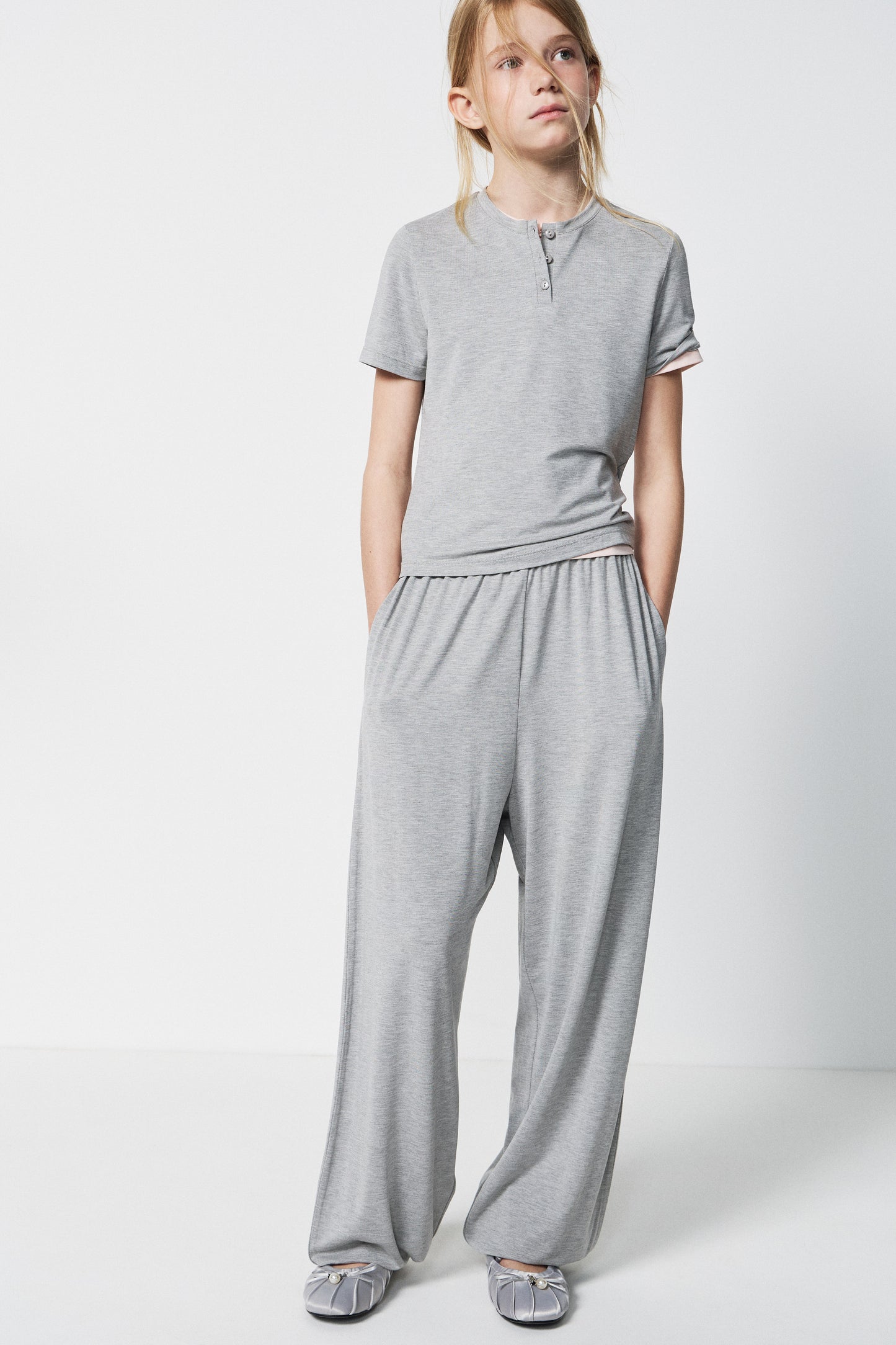 LIGHT GREY MELANGE
